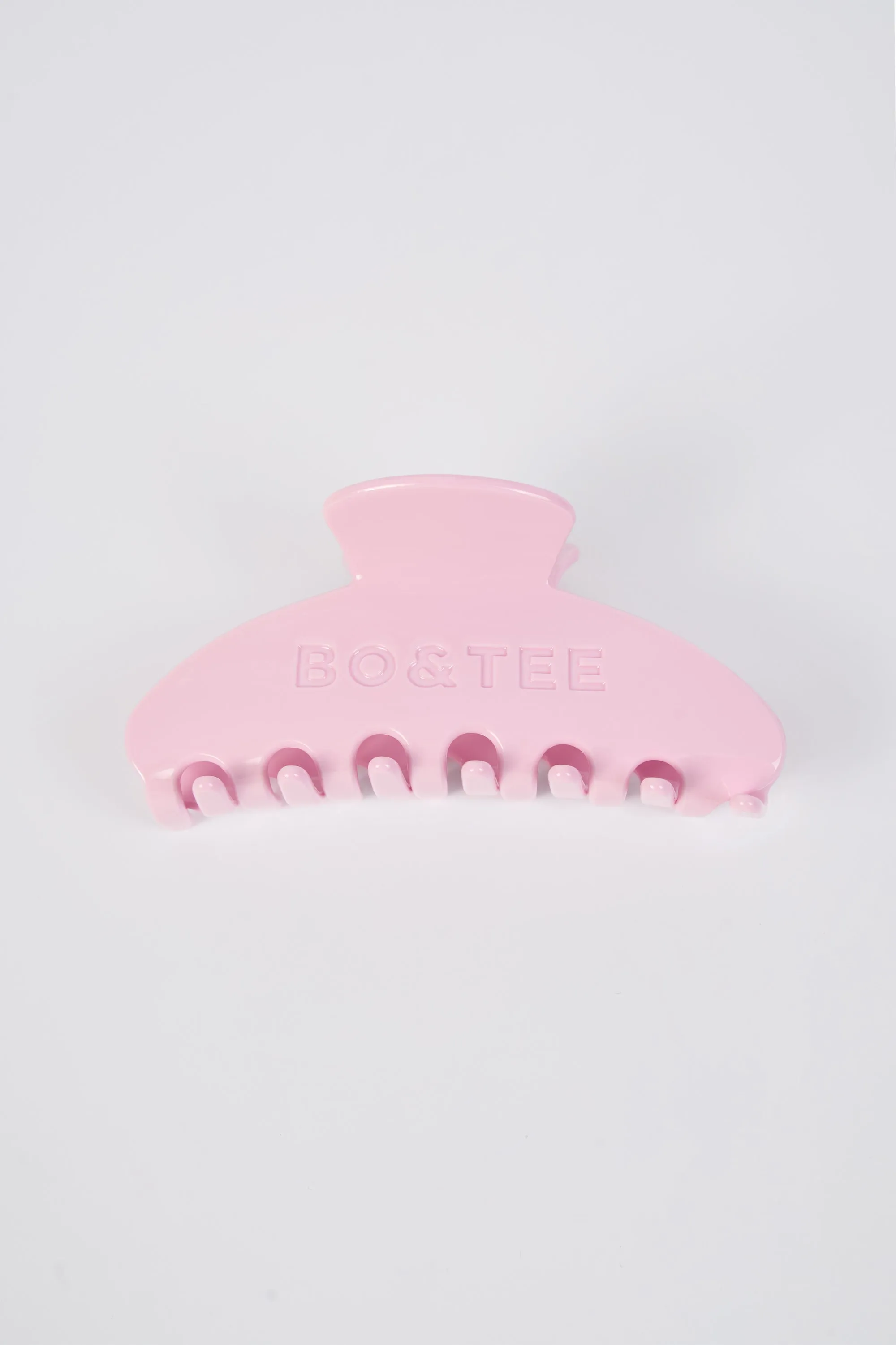 Medium Claw Clip in Soft Pink sold by Bo + Tee product image thumbnail 3