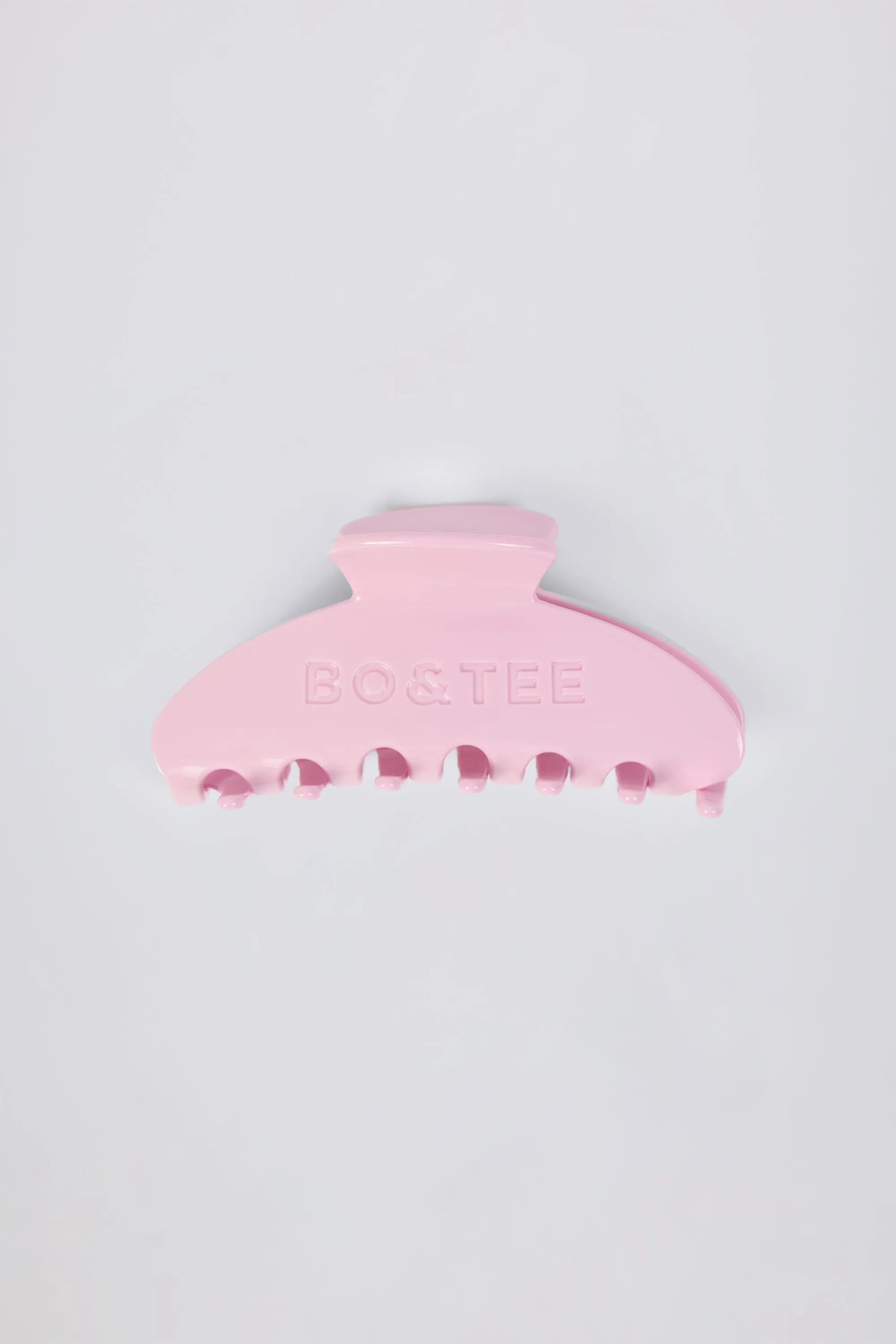 Medium Claw Clip in Soft Pink sold by Bo + Tee product image thumbnail 4