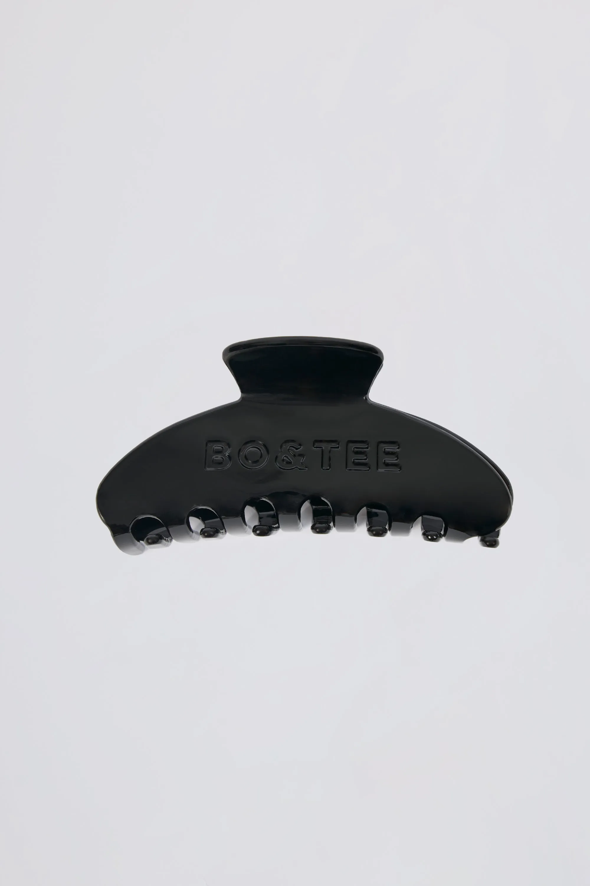 Medium Claw Clip in Black sold by Bo + Tee product image thumbnail 3