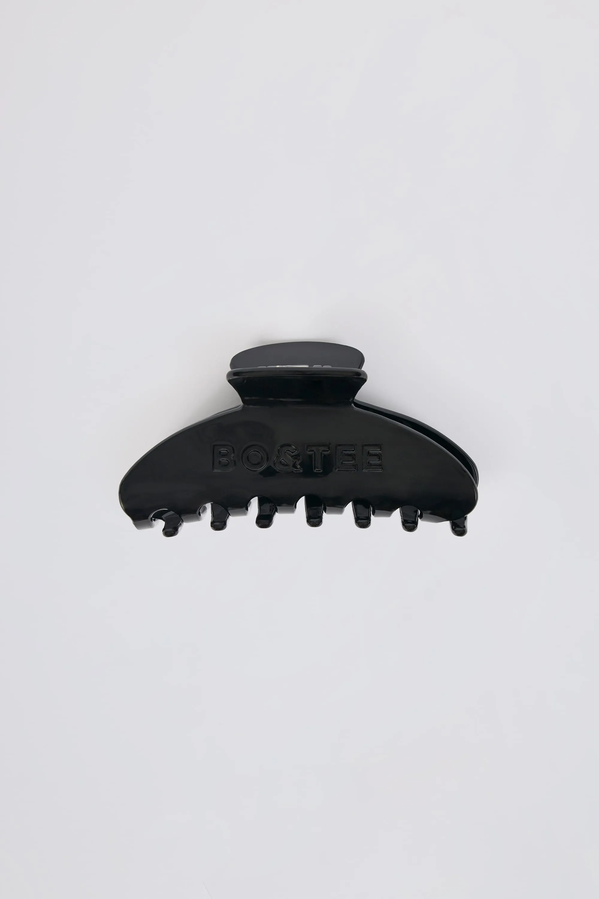 Medium Claw Clip in Black sold by Bo + Tee product image thumbnail 3