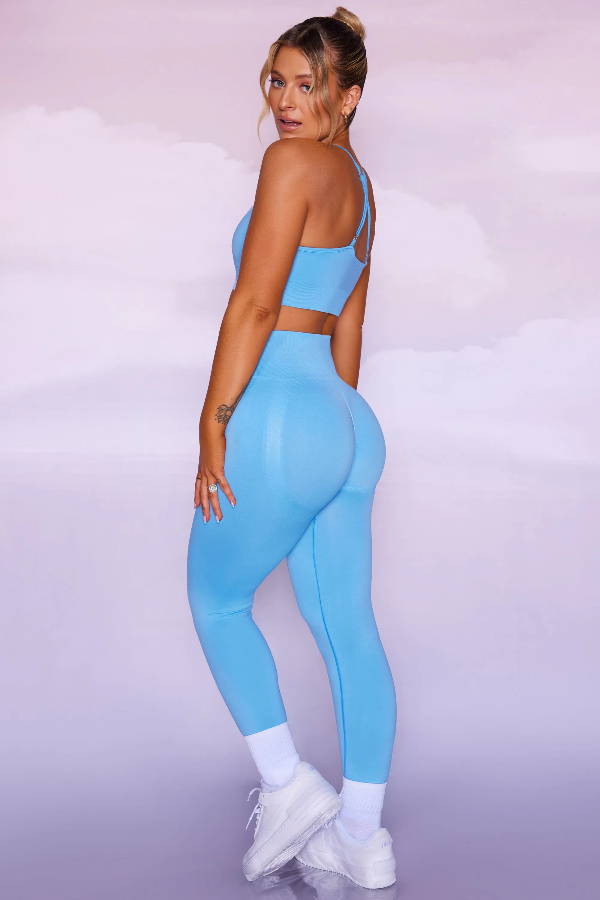 Superset - Petite Curved Waist Seamless Leggings in Blue sold by Bo + Tee product image thumbnail 5