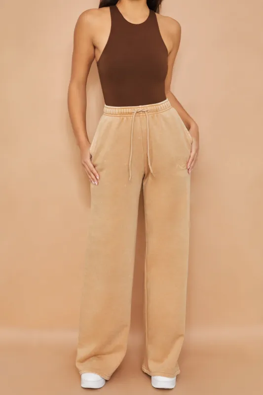 Supreme - Joggers in Beige sold by Bo + Tee