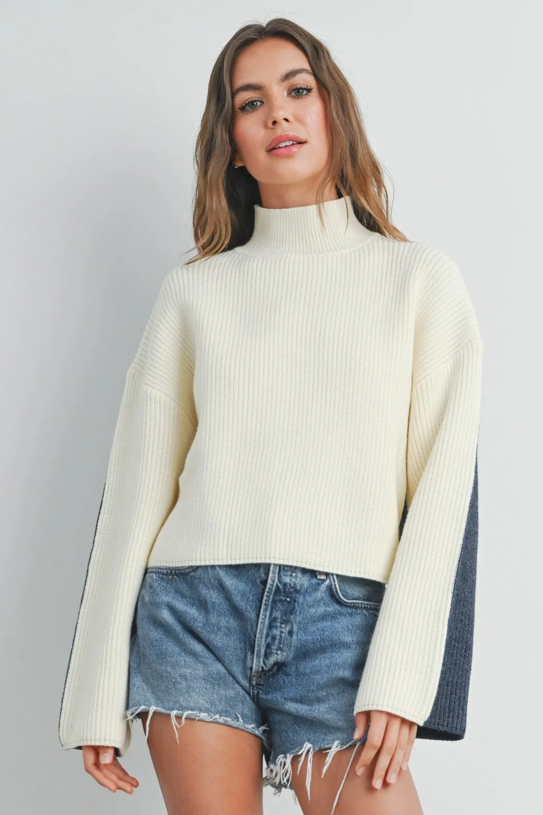 Two Tone Mock Neck Sweater sold by Evercado product image thumbnail 5
