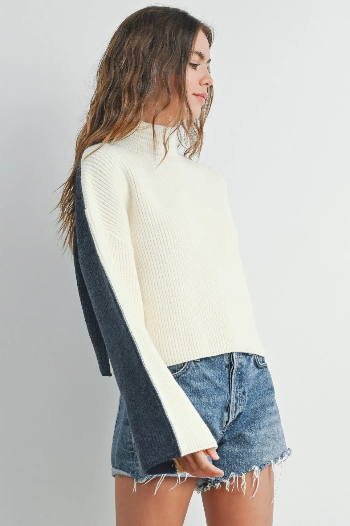 Two Tone Mock Neck Sweater sold by Evercado product image thumbnail 3