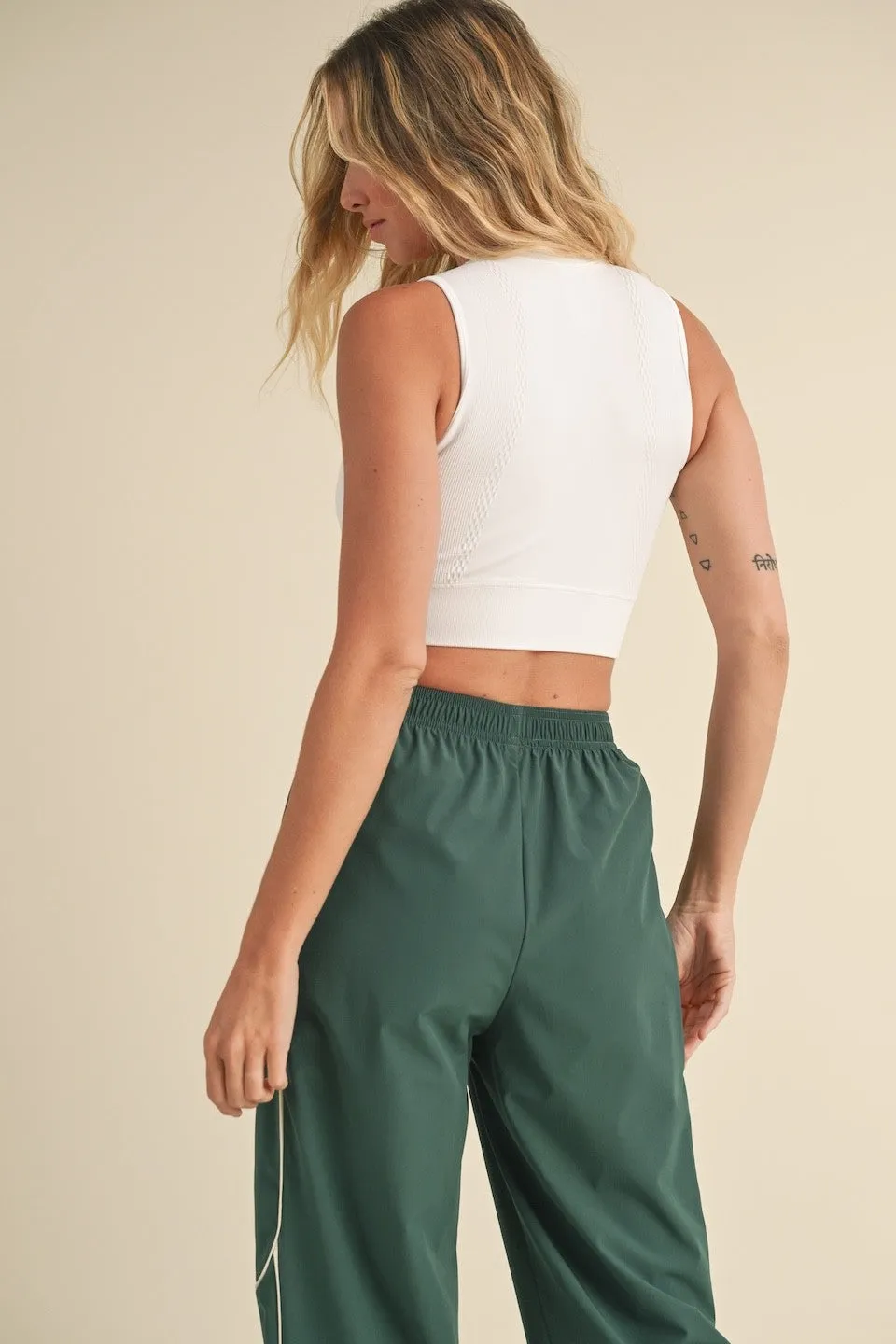 Seamless Crop Tank Top sold by Evercado product image thumbnail 4