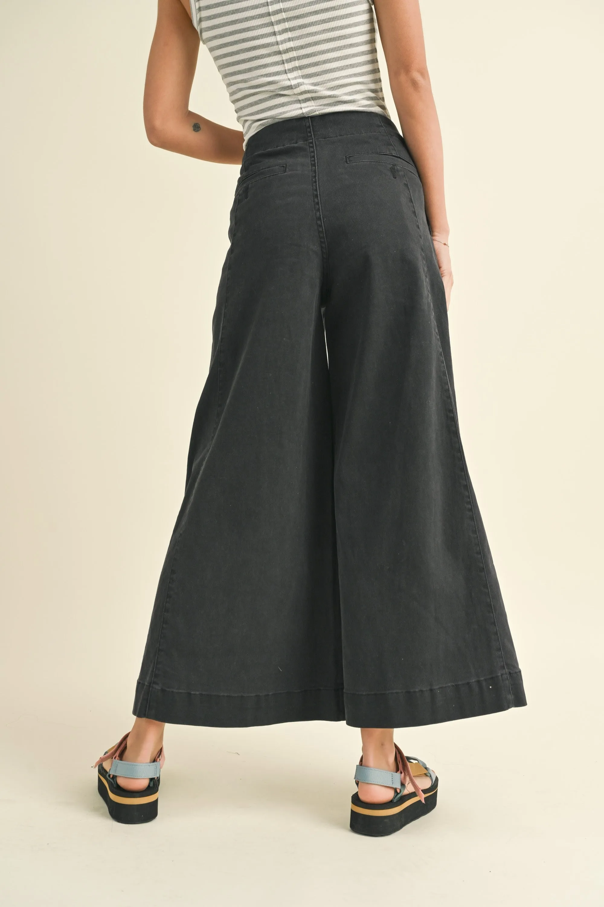 Stretched Wide Leg Premium Pants sold by Evercado product image thumbnail 3