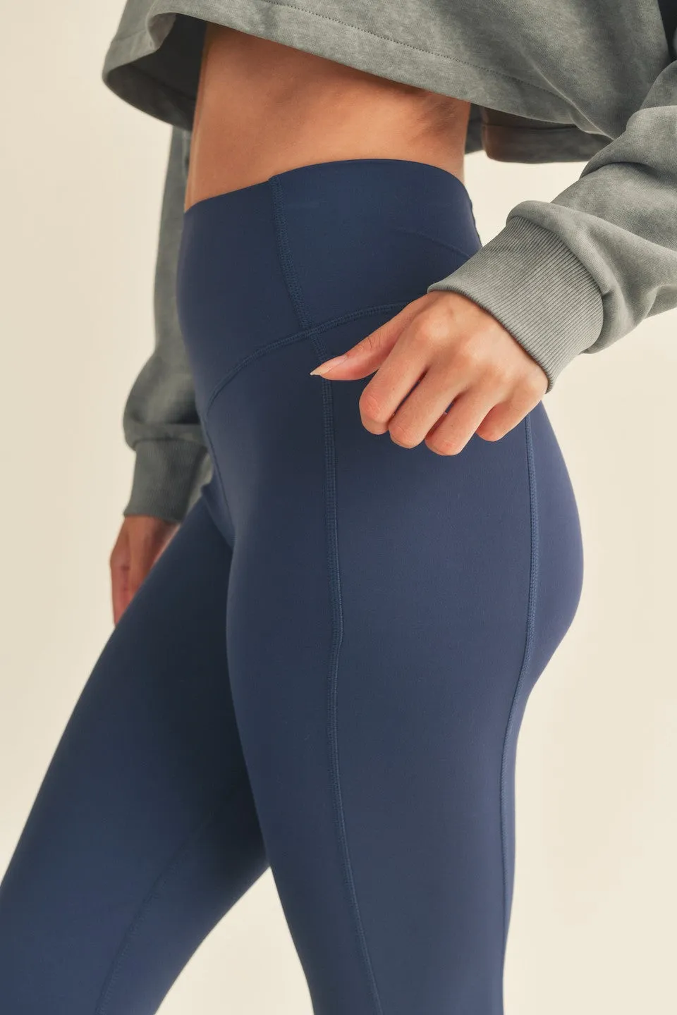 High Rise Pocket Leggings sold by Evercado product image thumbnail 3