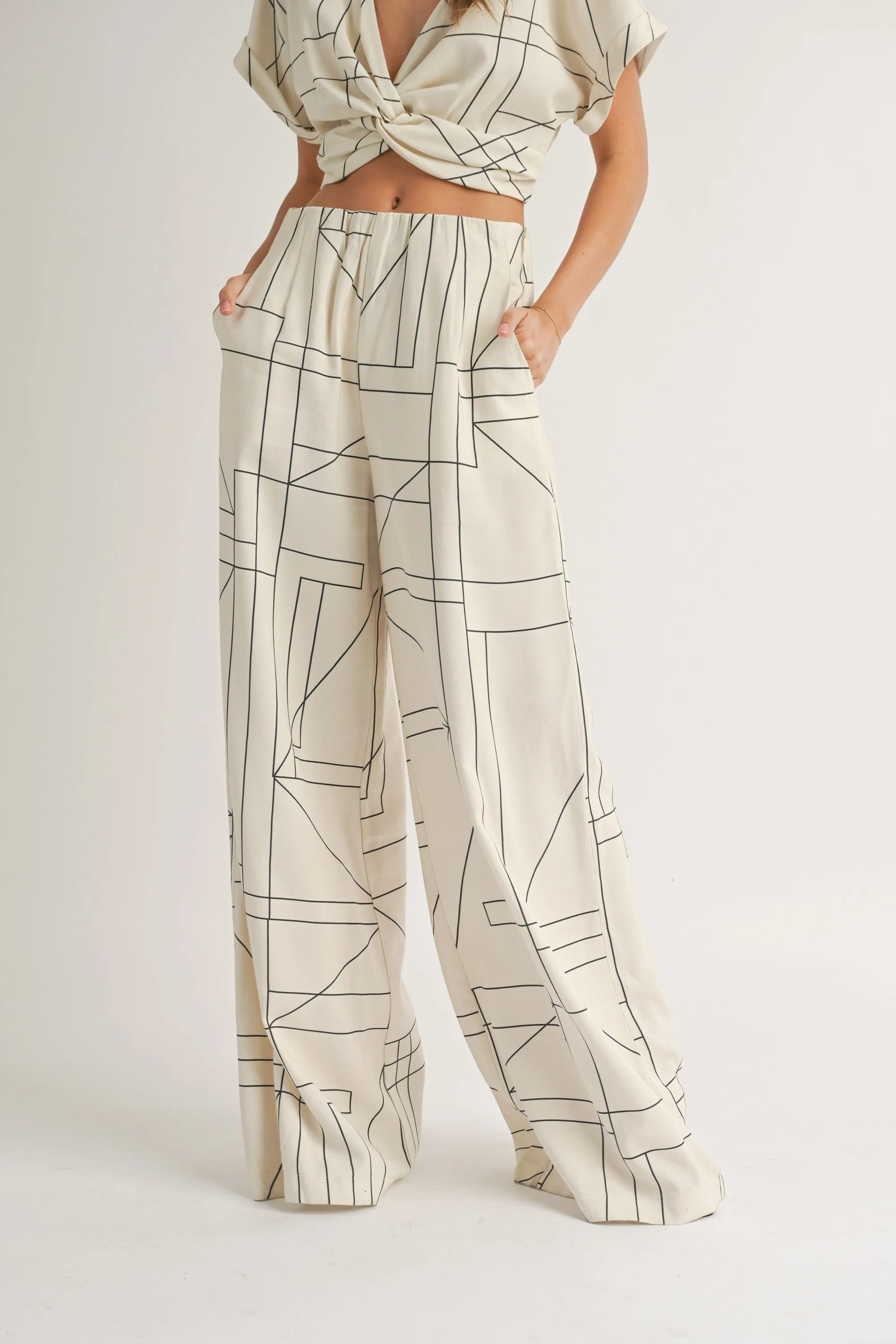 Grid Pattern Wide Leg Pants sold by Evercado product image thumbnail 5