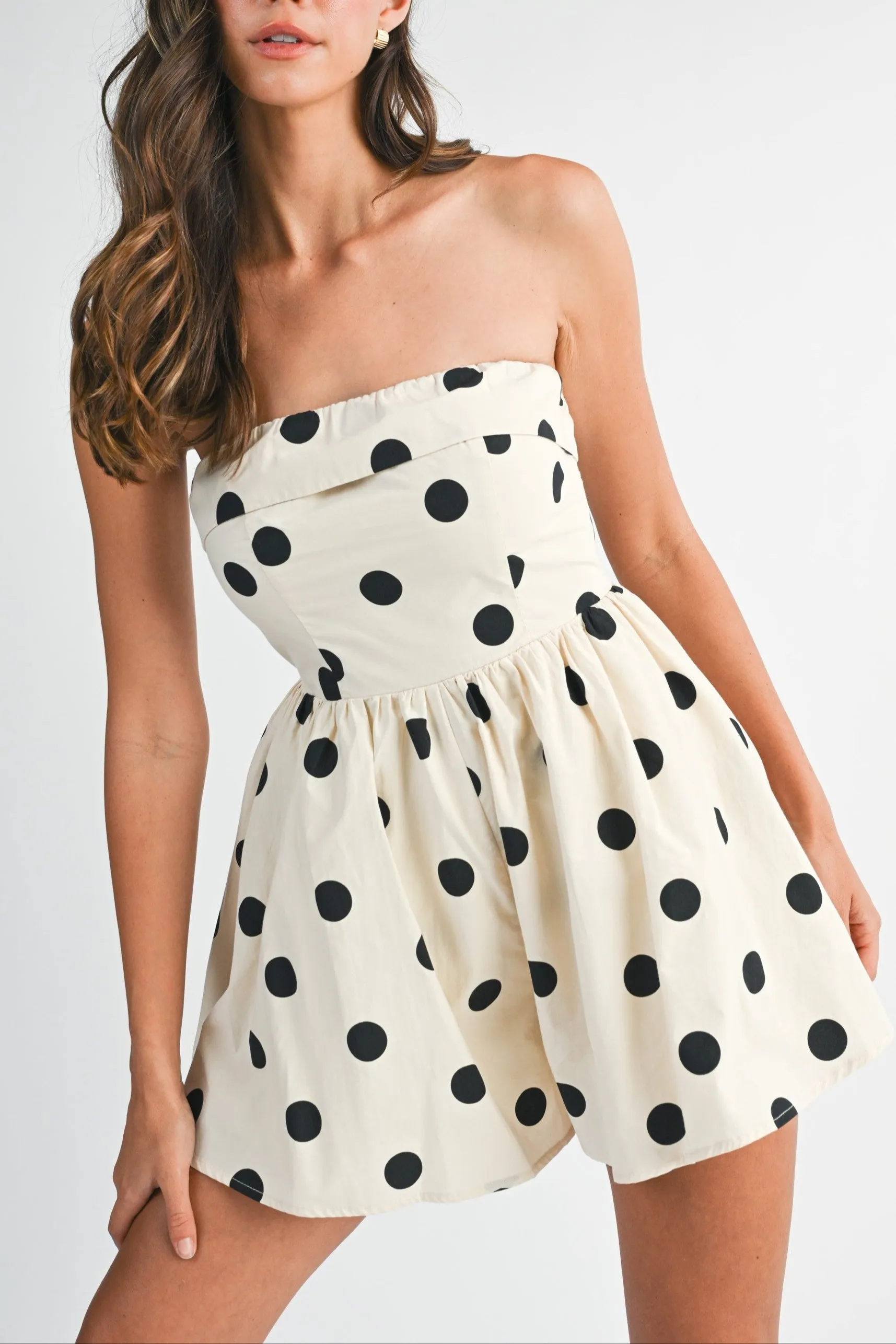 Strapless Polka Dot Flare Romper sold by Evercado product image thumbnail 5