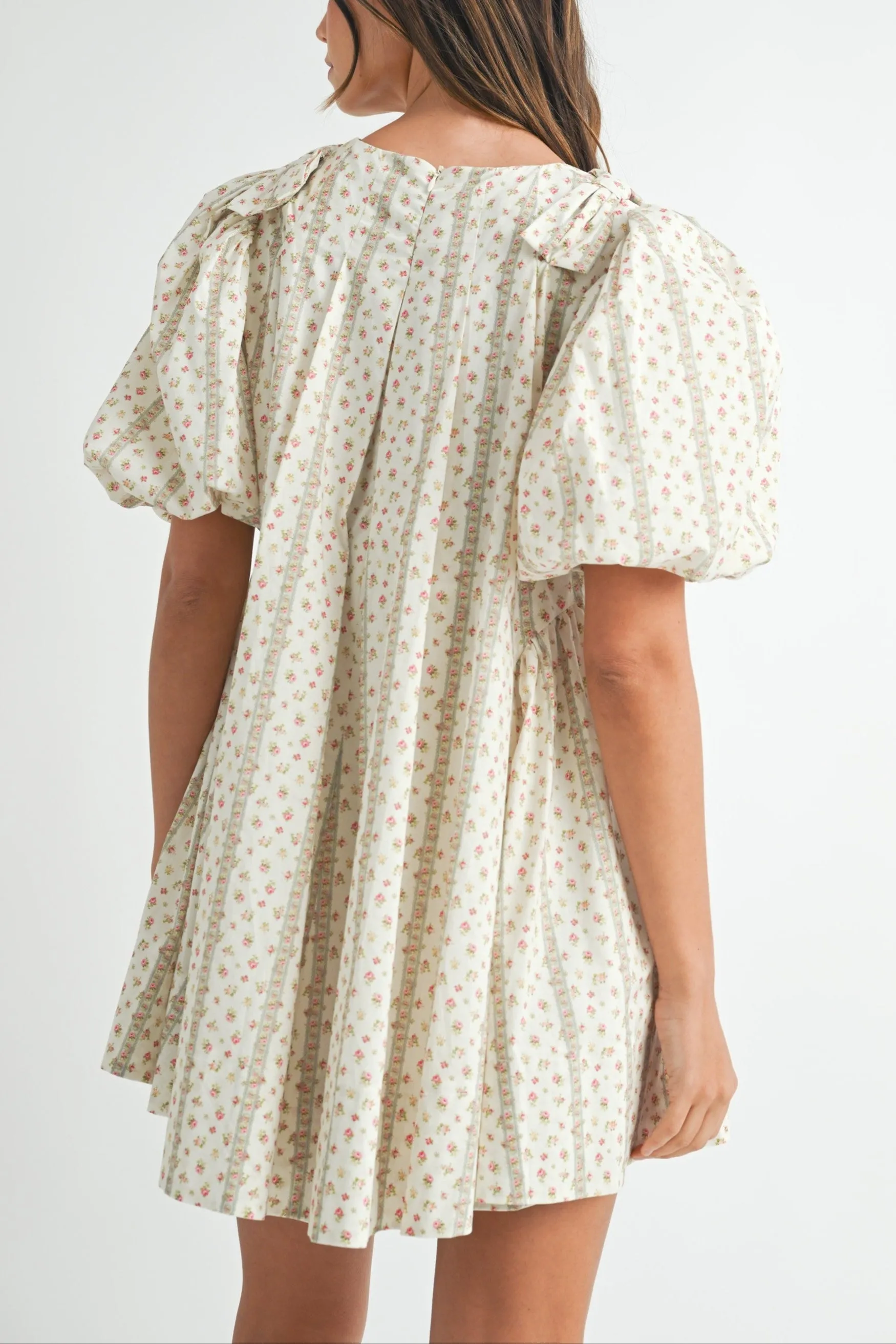Floral Print Puff Sleeve Mini Dress sold by Evercado product image thumbnail 5