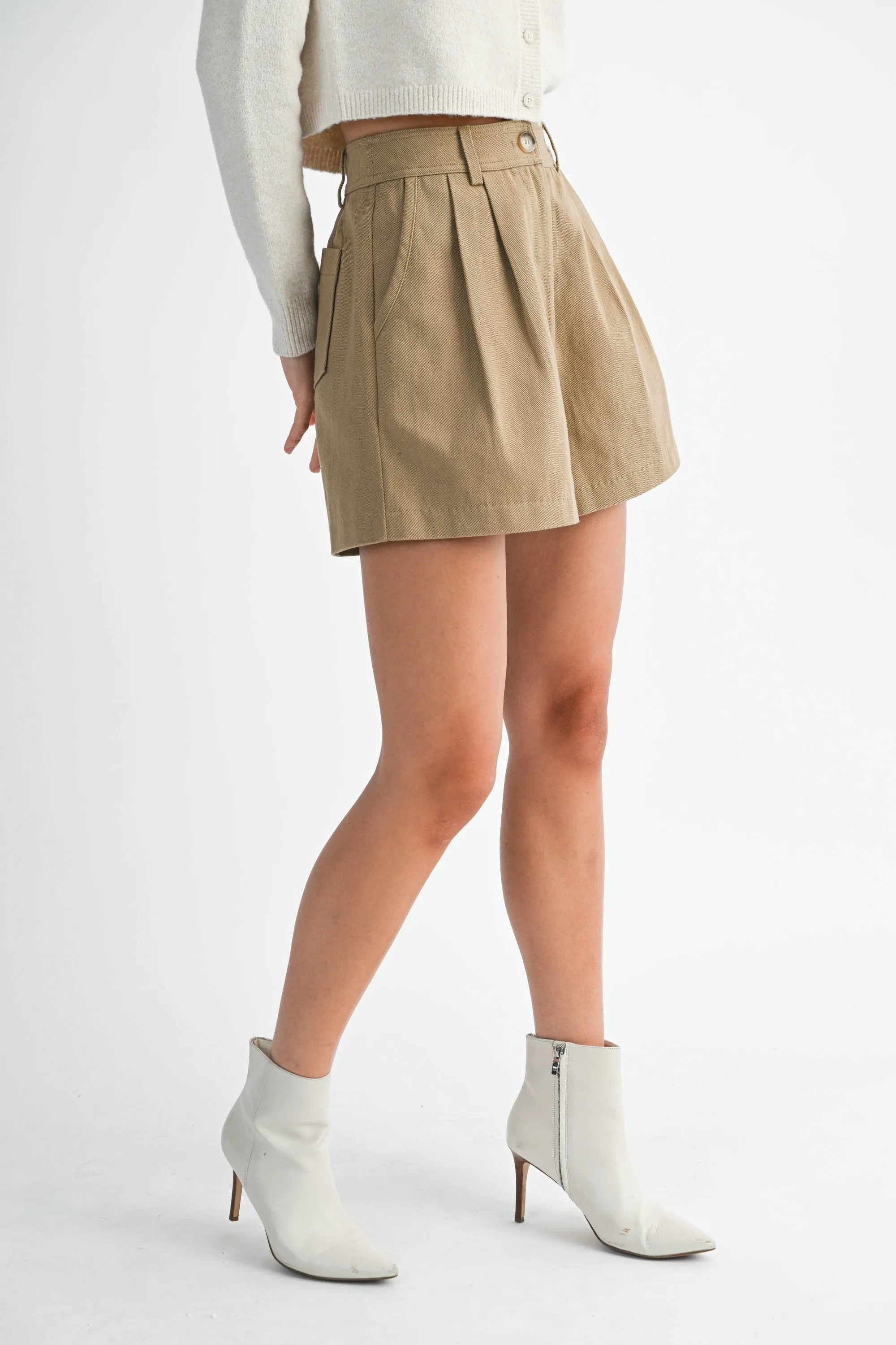 High-Waisted Pleated Shorts sold by Evercado product image thumbnail 5