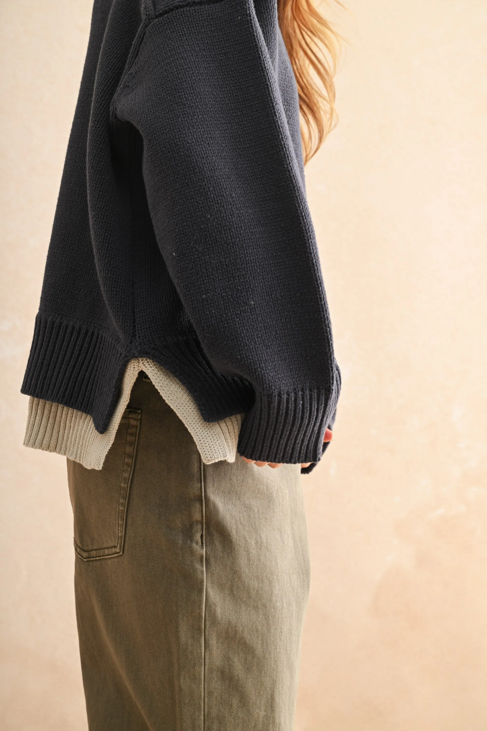 Contrast Collar V-Neck Knit Sweater – Oversized Pullover sold by Evercado product image thumbnail 4