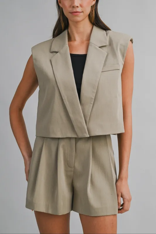 Chic Sleeveless Blazer Vest with Pleated Shorts Set made by Evercado