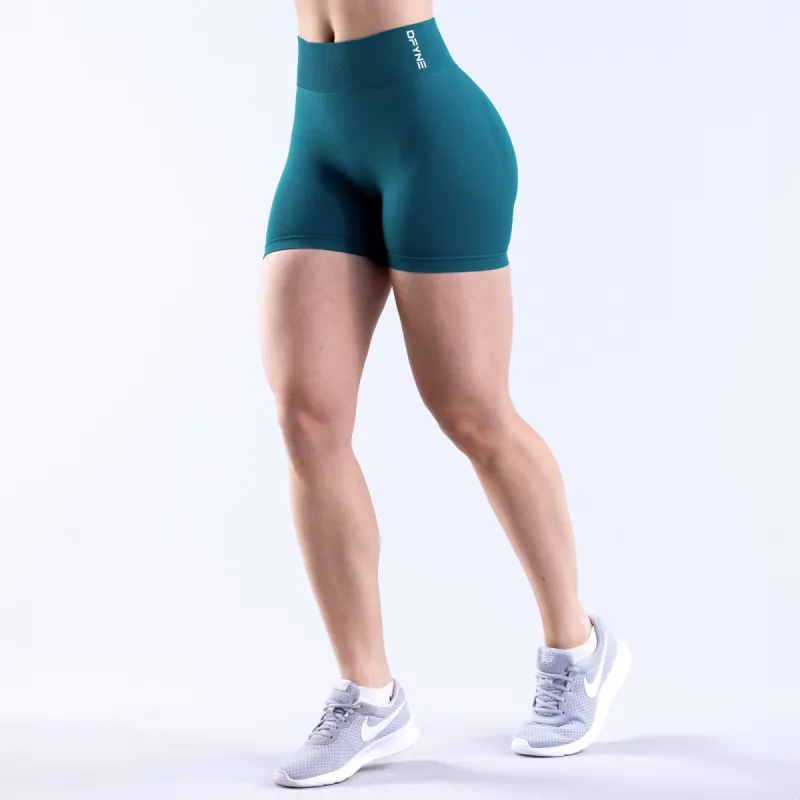 Dynamic Shorts | 4.5" sold by Dfyne