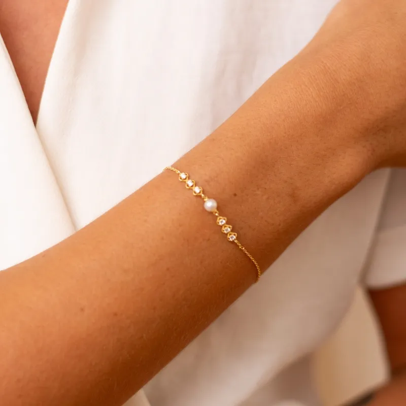 Eden Pearl Bracelet made by KEMMI collection