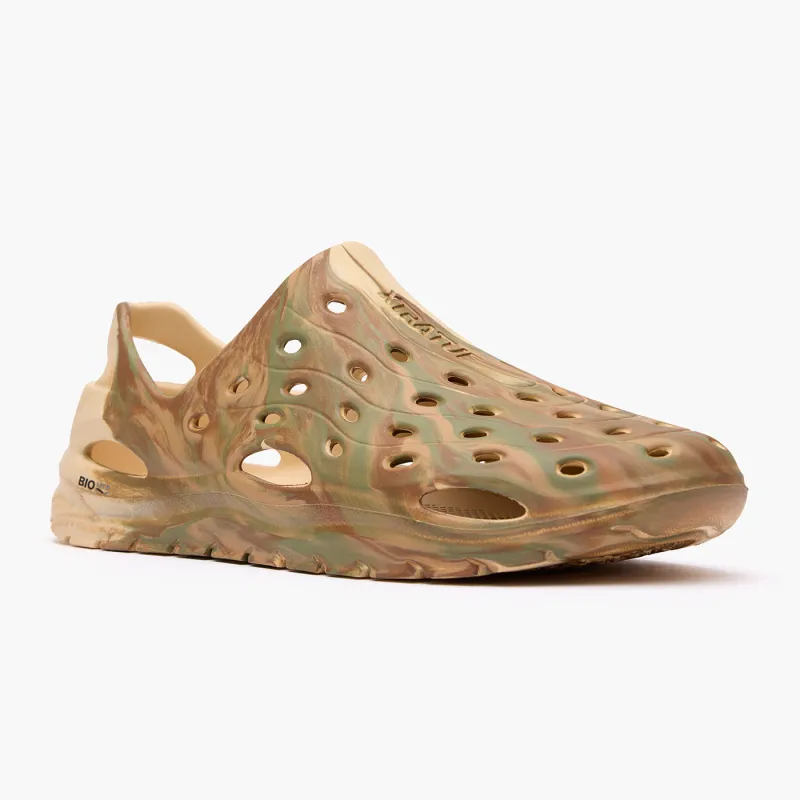 Unisex Riptide Sandal made by XTRATUF