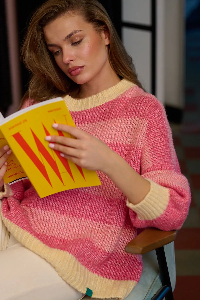 Sweter z wełną Strawberry Cream sold by Naoko product image thumbnail 4