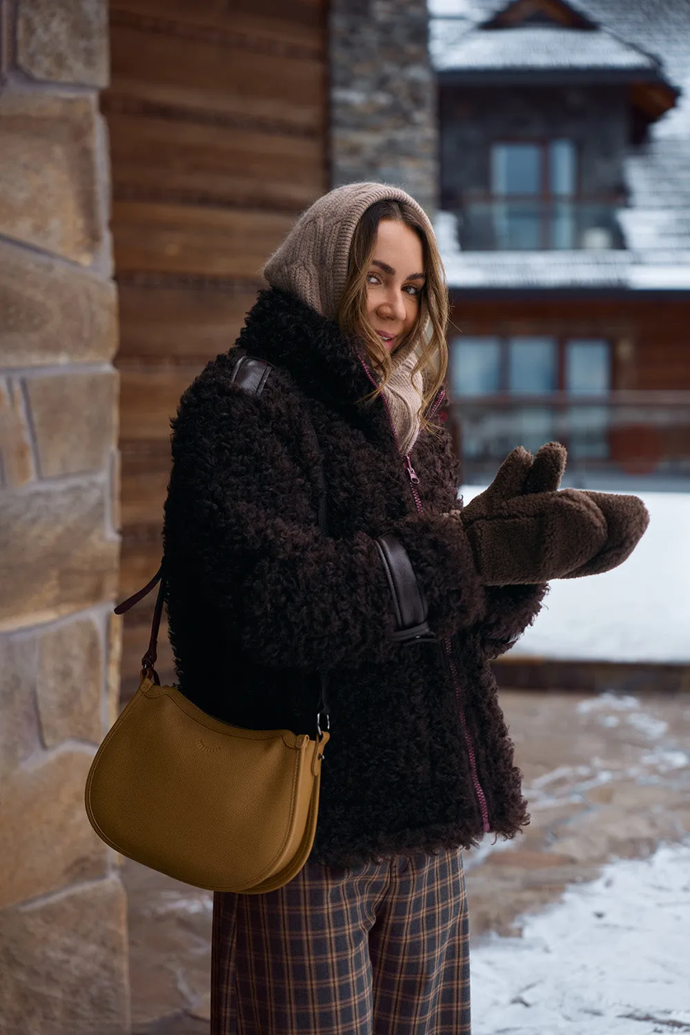 Kurtka Fluffy Mocha Moonrise sold by Naoko product image thumbnail 2