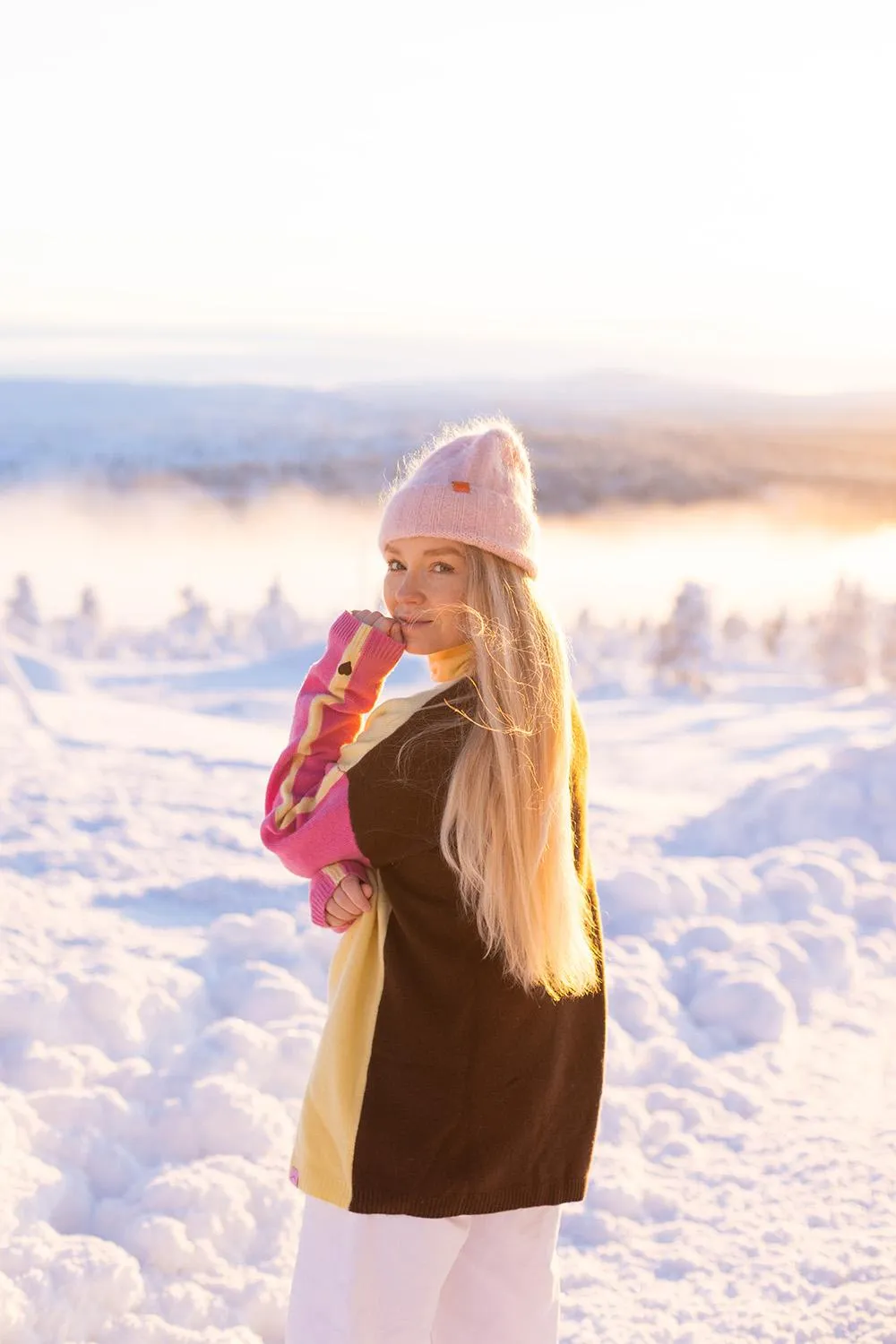 Wełniany sweter z golfem Shine Bright sold by Naoko product image thumbnail 3