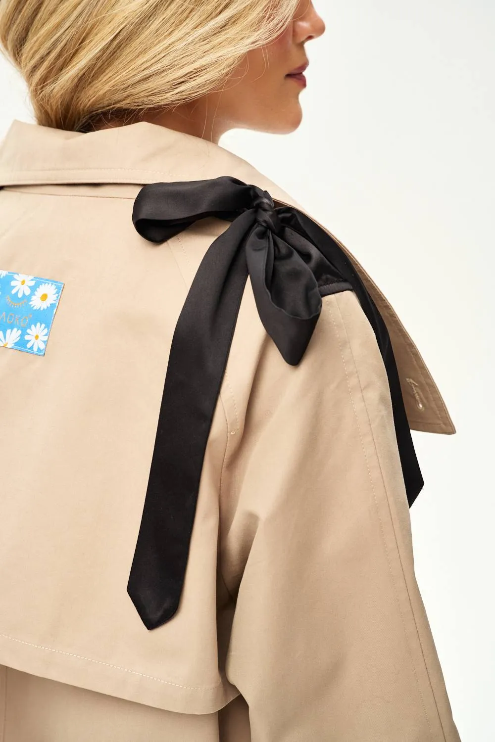 Trencz Charming Bow sold by Naoko product image thumbnail 3