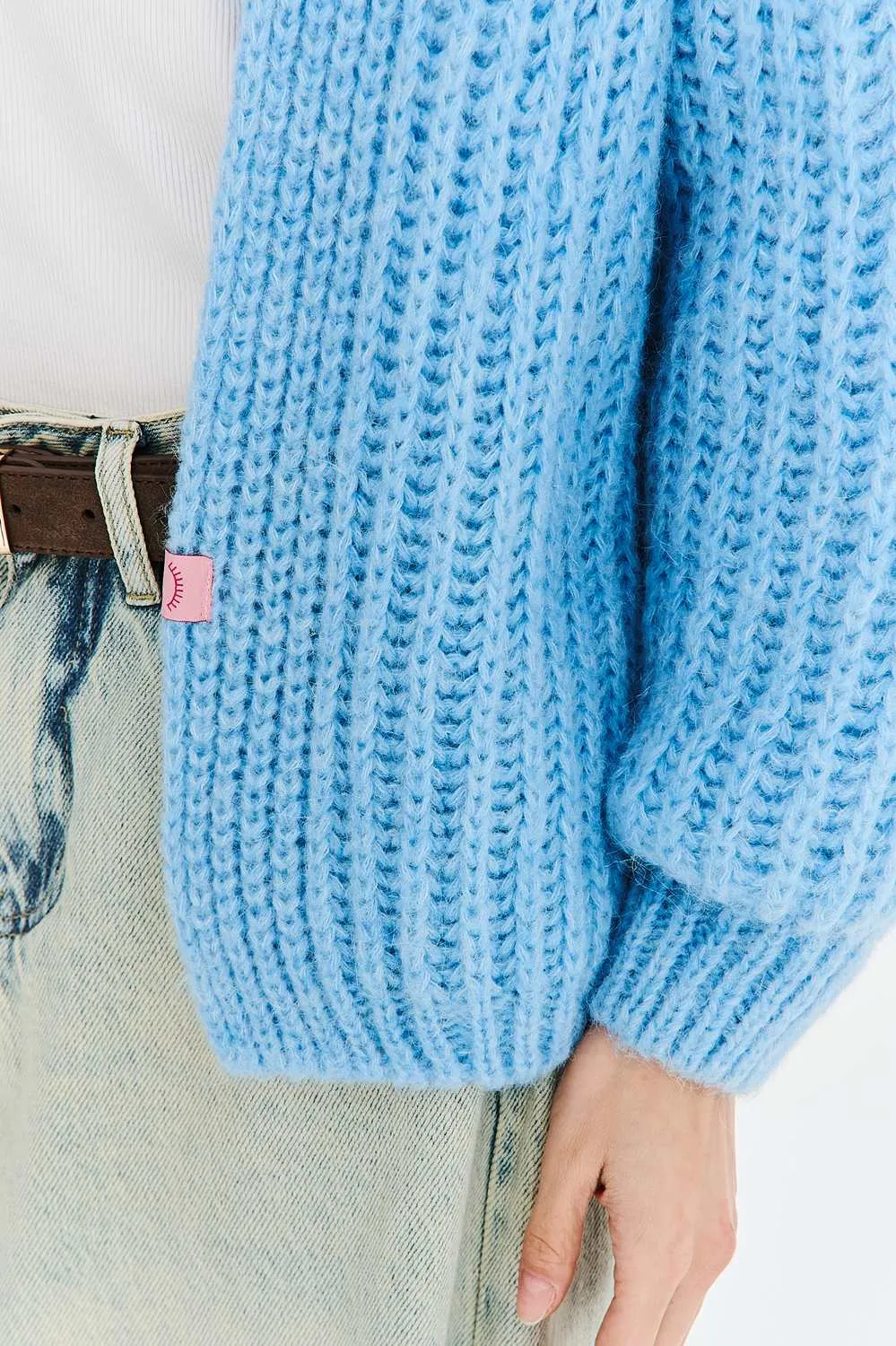 Kardigan Air Kissed sold by Naoko product image thumbnail 5