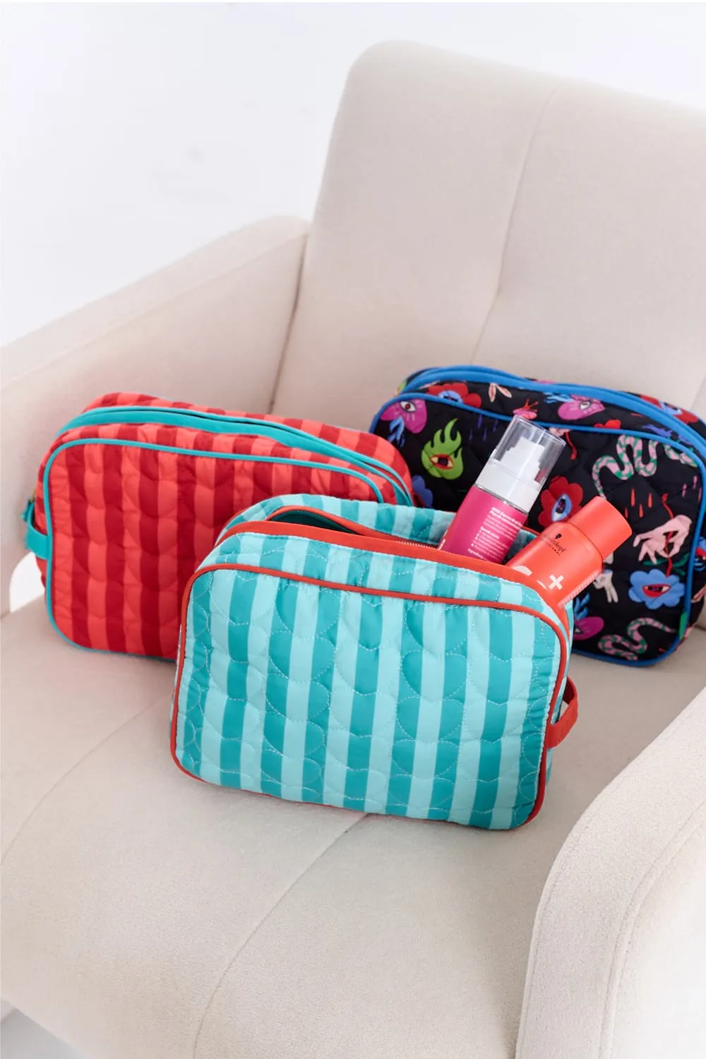 Kosmetyczka Candy Case sold by Naoko product image thumbnail 4