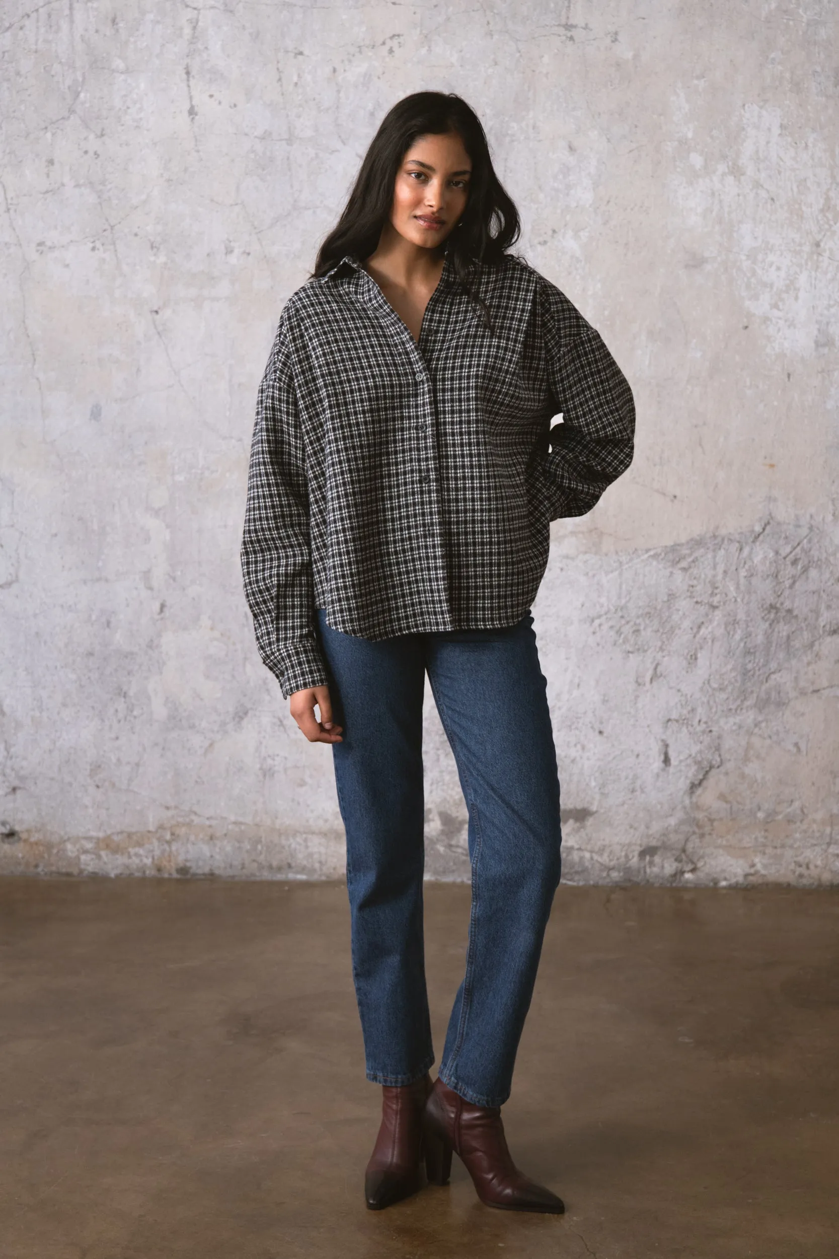 KOSZULA WEŁNIANA ROSEMARY BLACK sold by The Odder Side