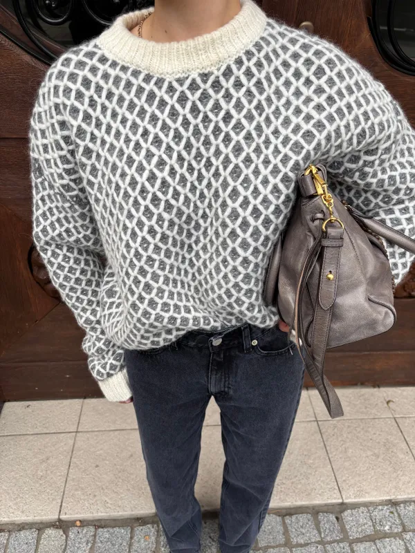 SWETER DAMSKI WEŁNIANY DAYDREAM SZARY sold by The Odder Side