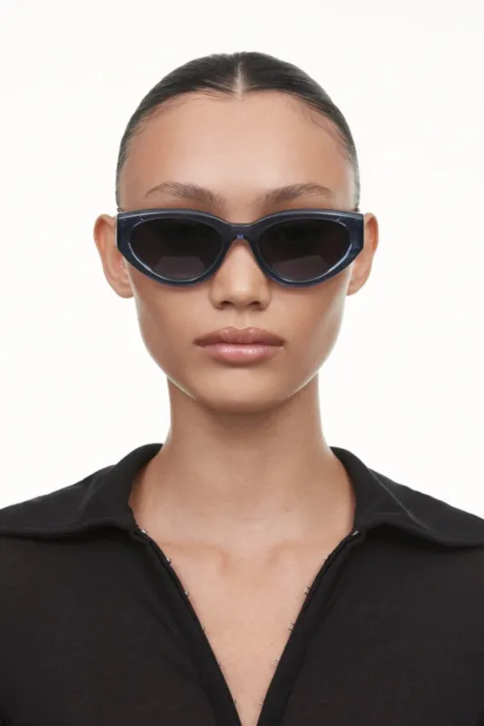 OKULARY PRZECIWSŁONECZNE 06 CHIMI EYEWEAR NIEBIESKIE sold by The Odder Side