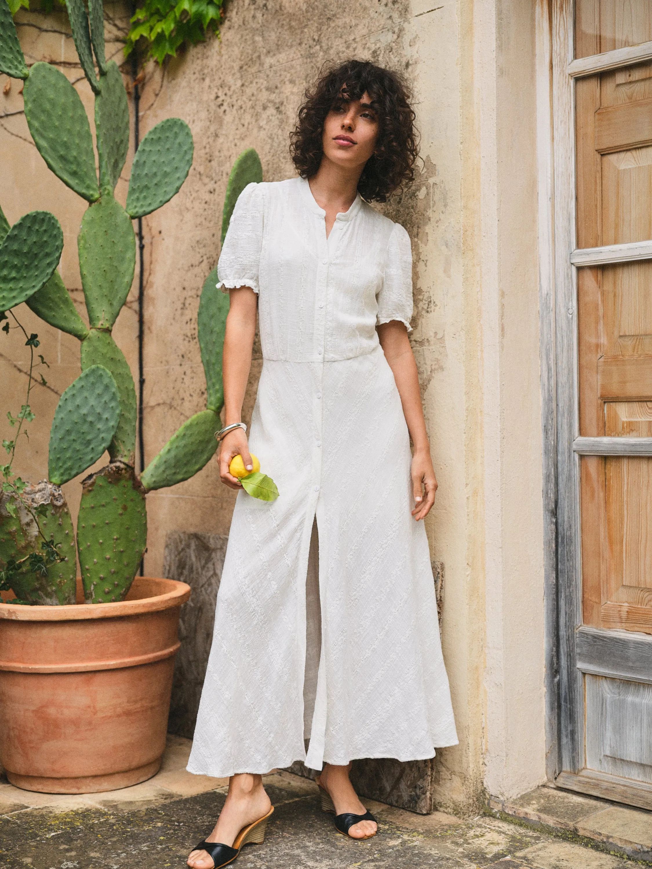 SUKIENKA ALMA BIAŁA sold by The Odder Side