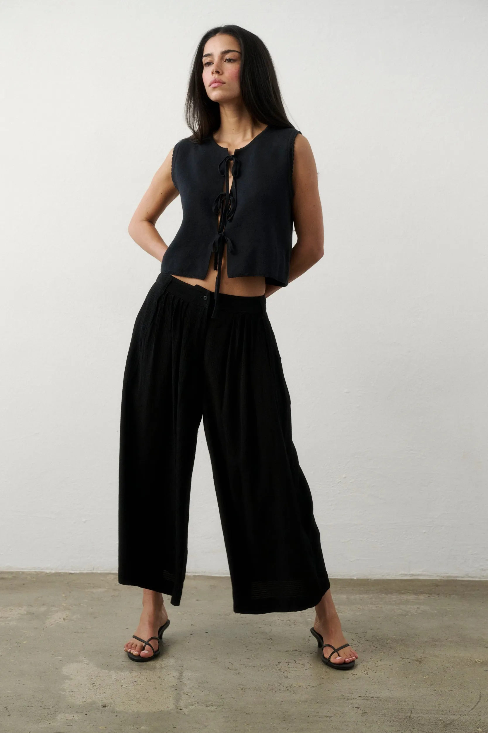 SPODNIE PALAZZO BLACK sold by The Odder Side product image thumbnail 5