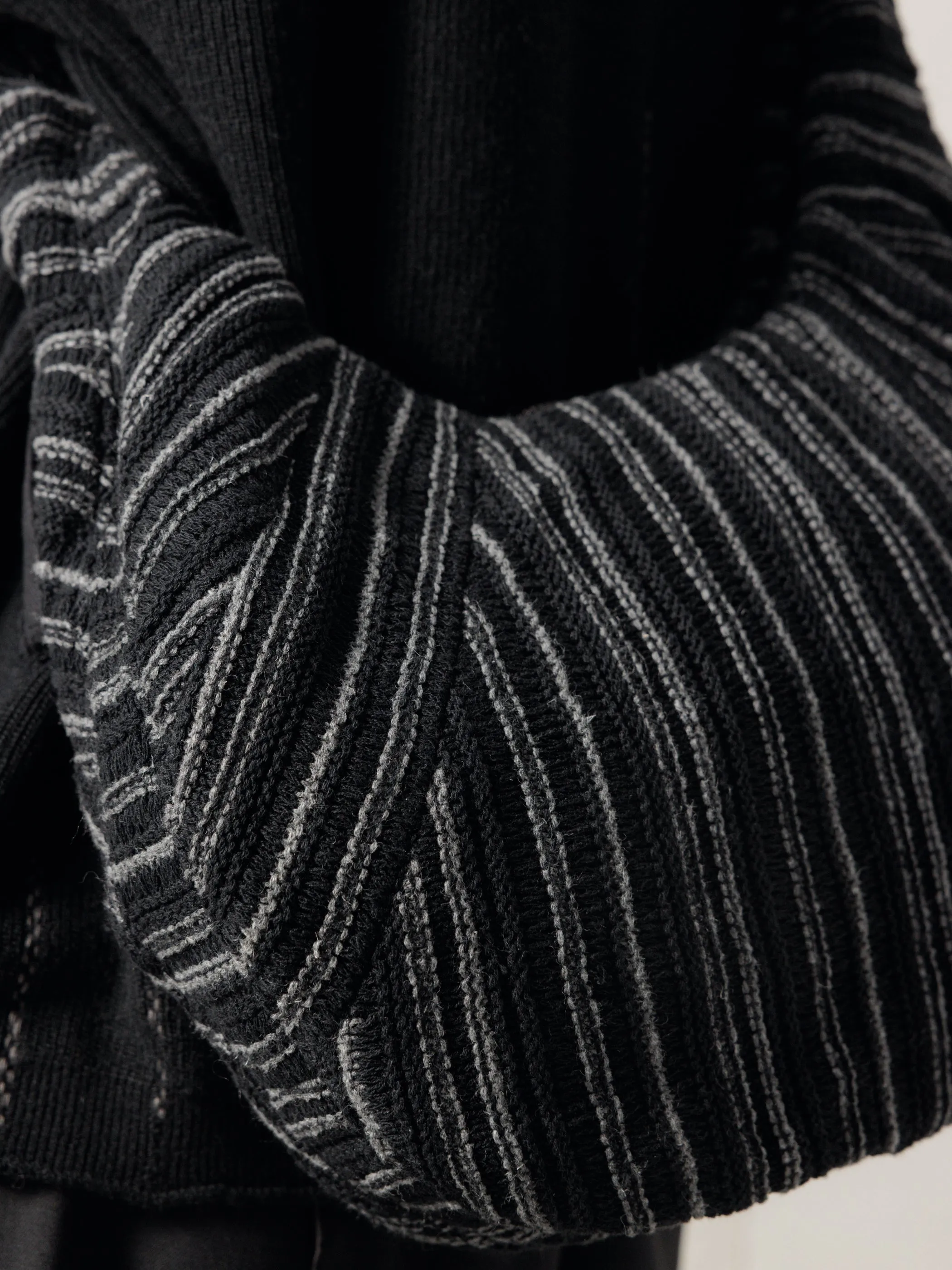 25FW|Knit Shoulder Bag sold by Professor E. product image thumbnail 4