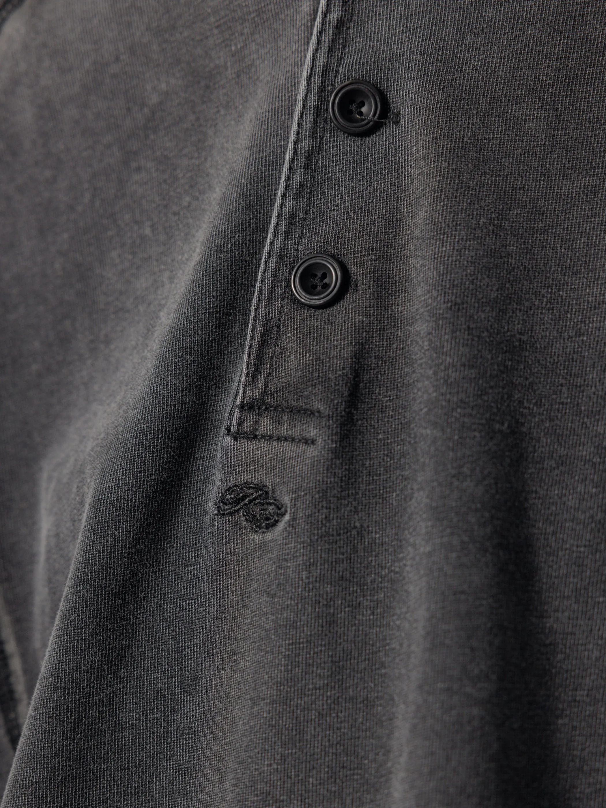 25FW|Faded Henley sold by Professor E. product image thumbnail 5