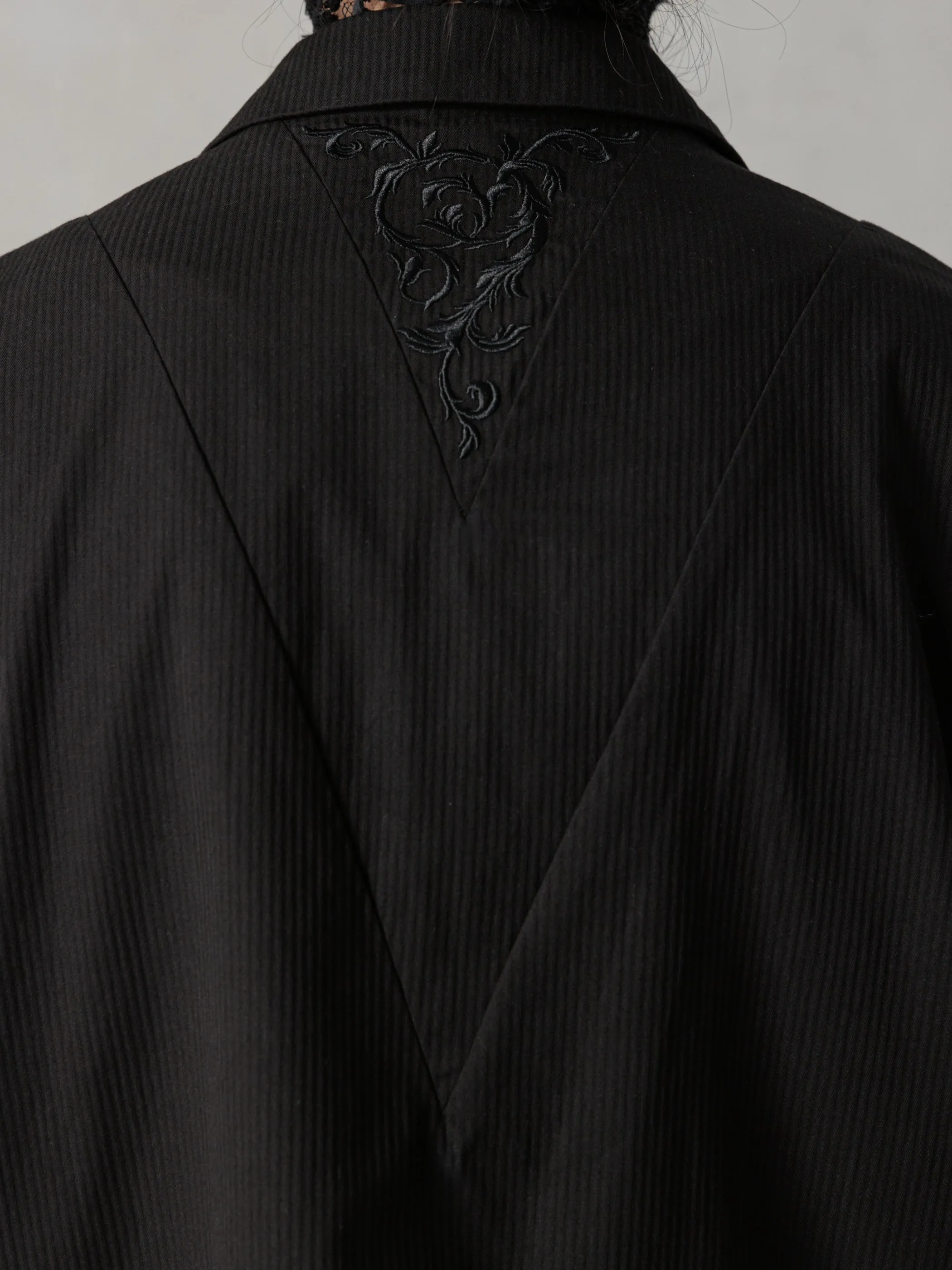 25SS|Embroidered Blazer sold by Professor E. product image thumbnail 3