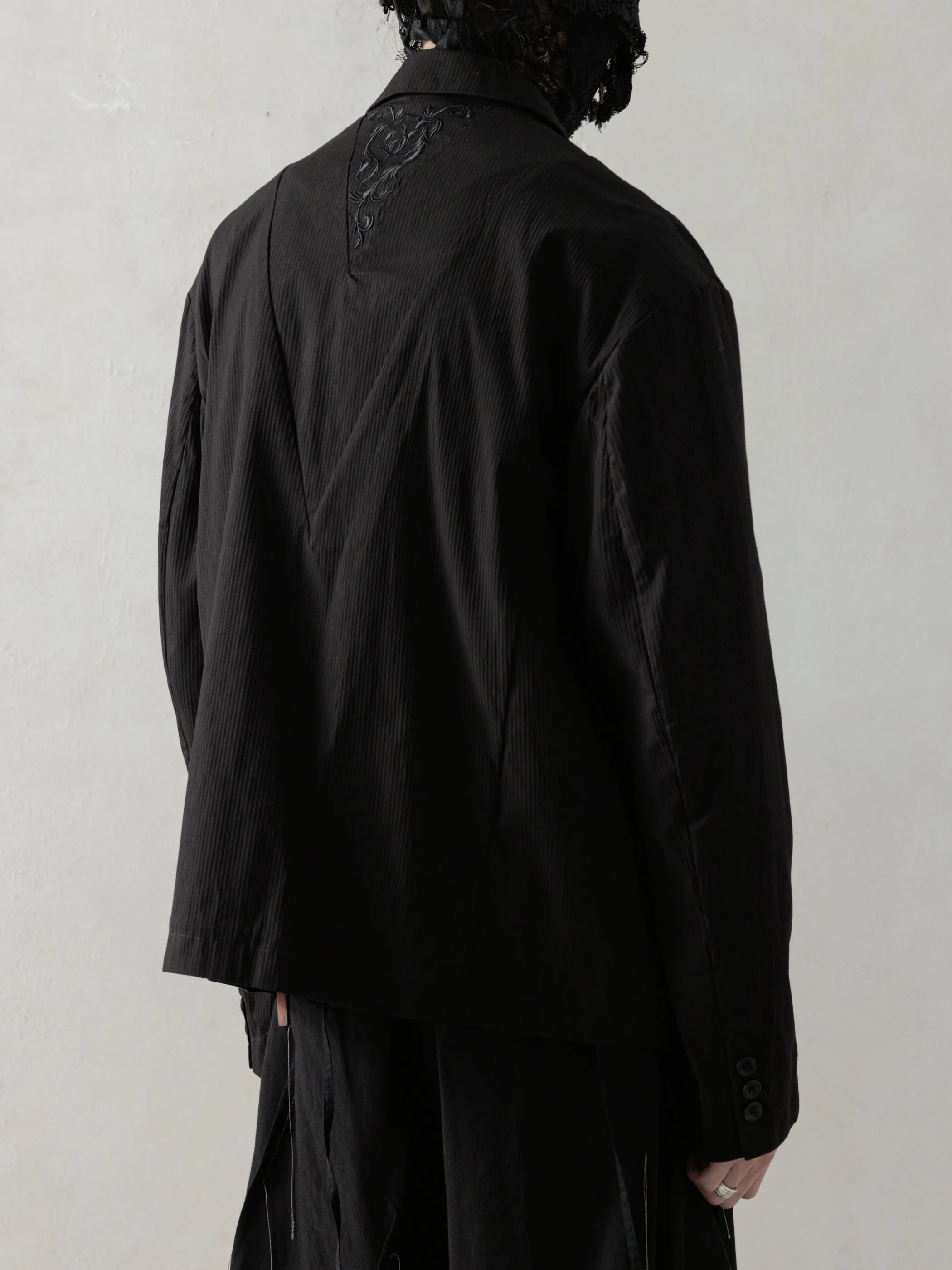 25SS|Embroidered Blazer sold by Professor E. product image thumbnail 2