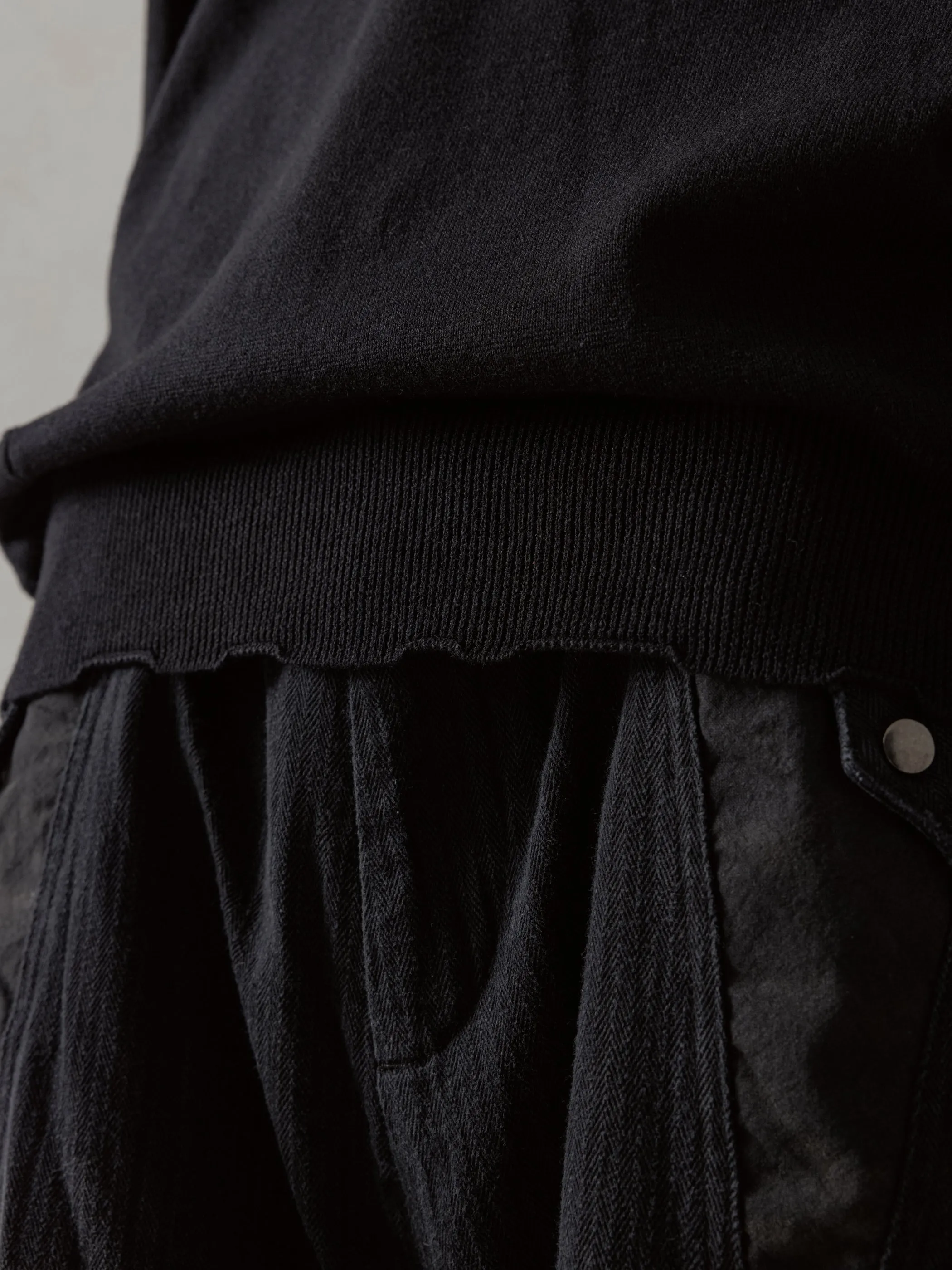 24FW|Worn-out Knit sold by Professor E. product image thumbnail 4