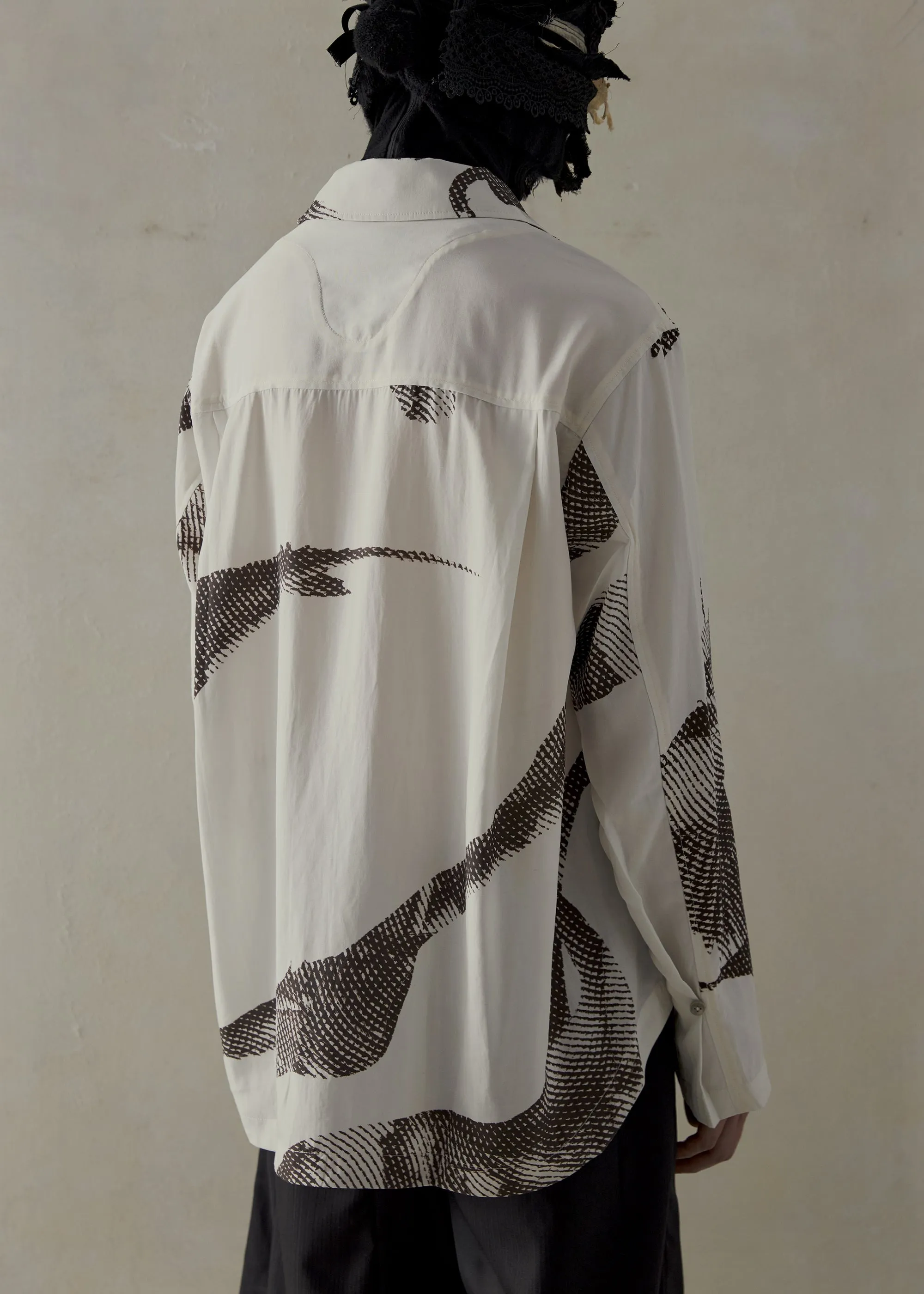23FW|Seasonal Print LS(Beige) sold by Professor E. product image thumbnail 4
