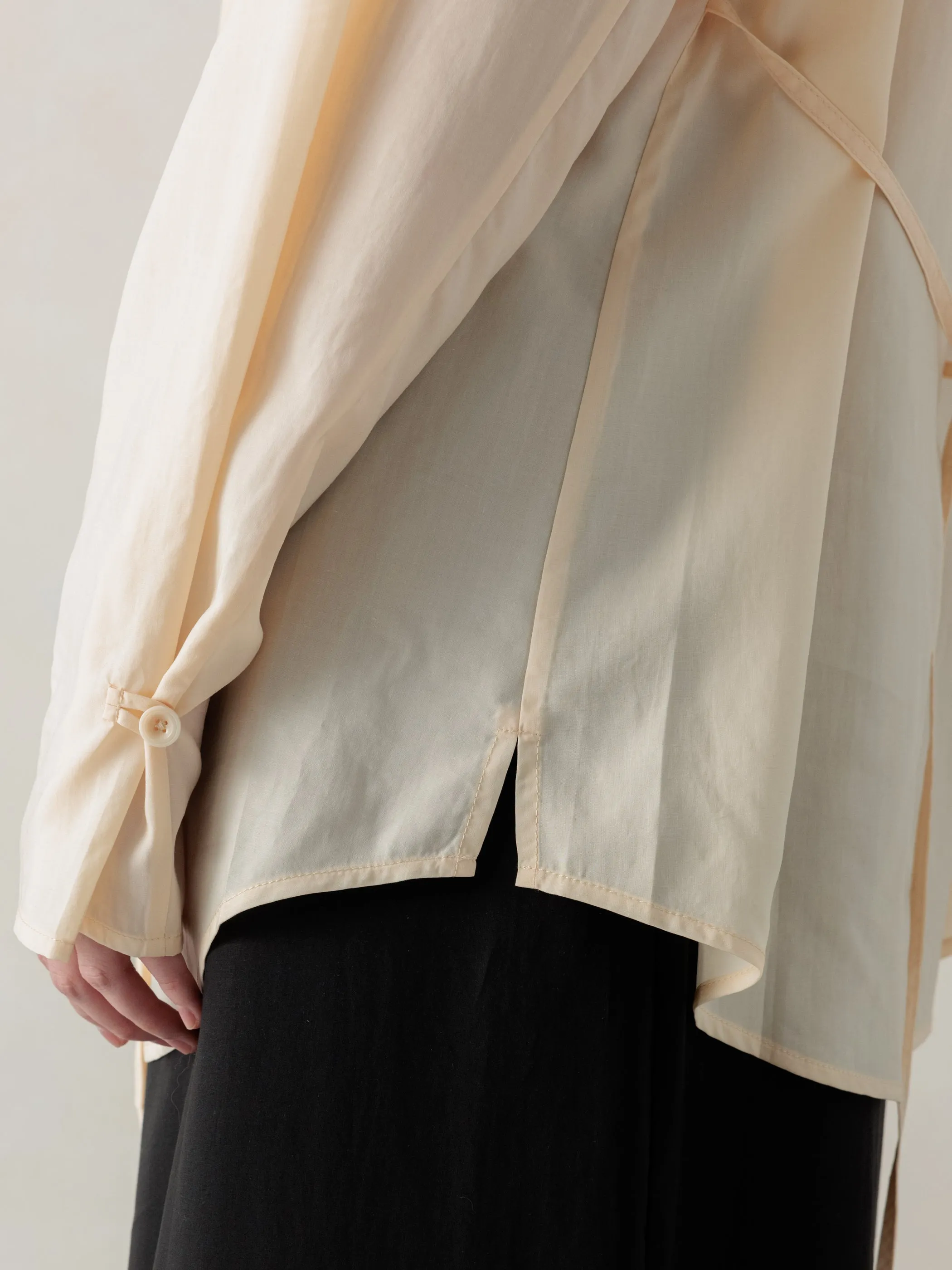 26SS WMS|Semi-Sheer Shirt (Beige) sold by Professor E. product image thumbnail 5
