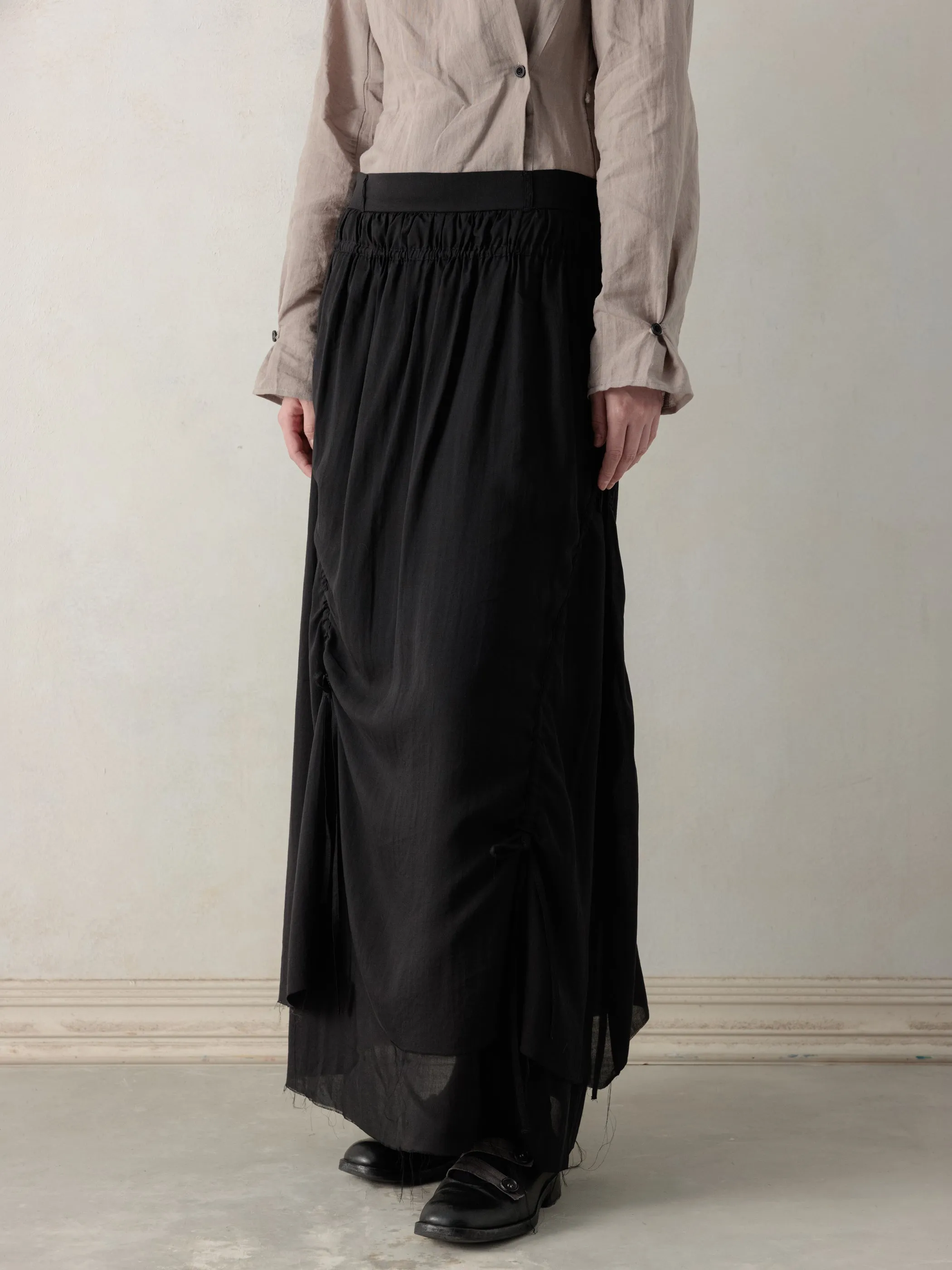 26SS WMS|Cotton Pleated Midi Skirt (Black) sold by Professor E. product image thumbnail 2