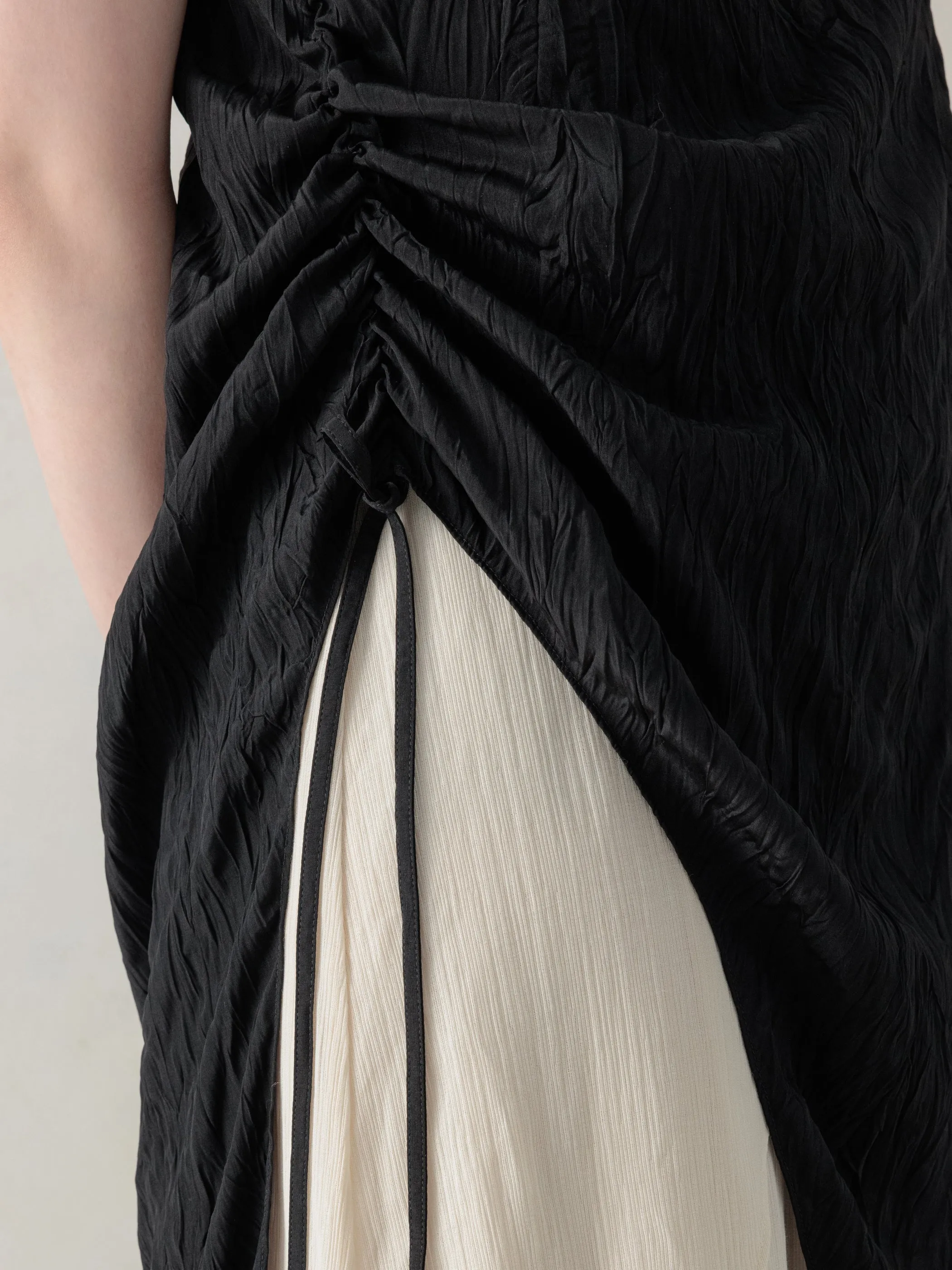 26SS WMS|Flowy Midi Dress sold by Professor E. product image thumbnail 5