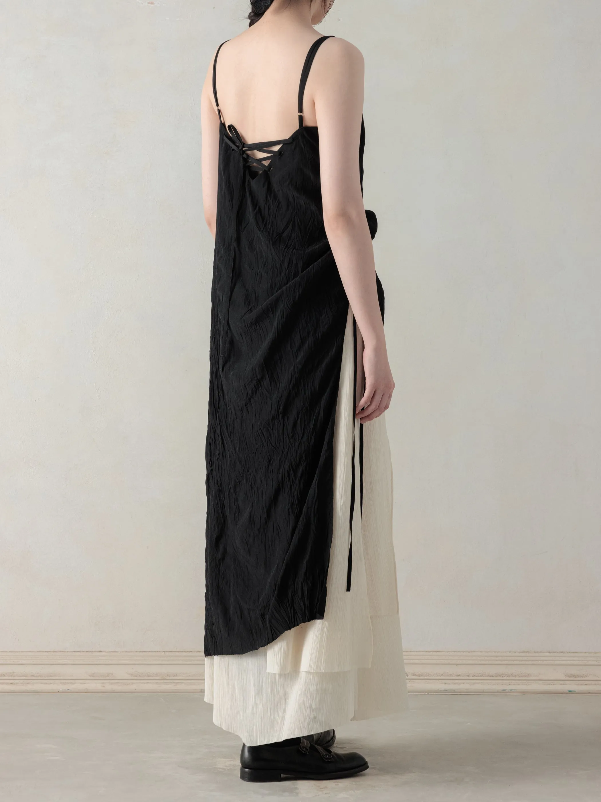 26SS WMS|Flowy Midi Dress sold by Professor E. product image thumbnail 3