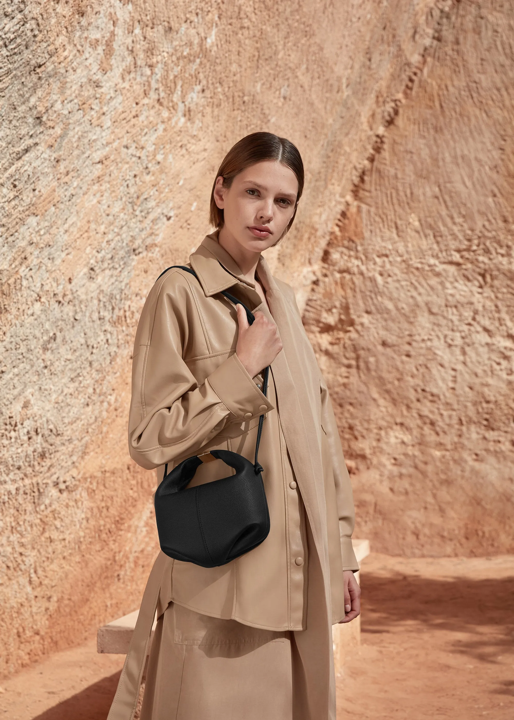 Béri - Textured Black sold by Polene product image thumbnail 4