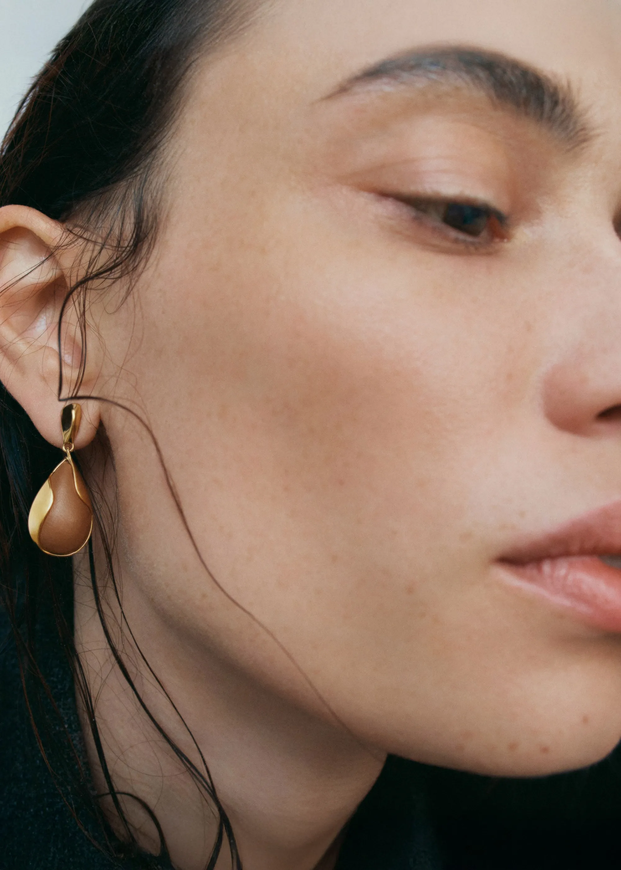 Ormé Earrings - Gold Gilded with Camel Leather sold by Polene product image thumbnail 3