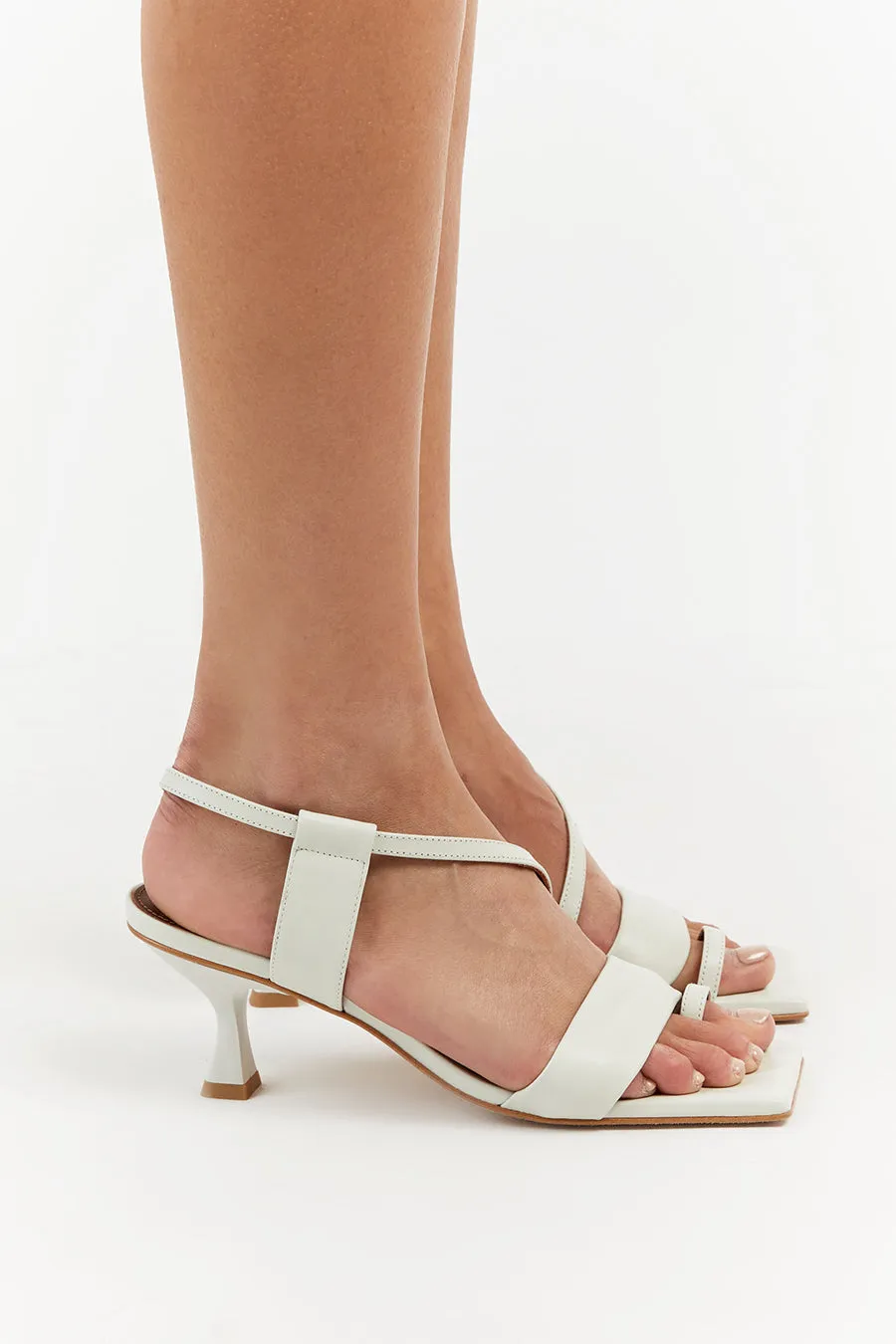 ALOHAS ASYMMETREIC WHITE HEEL sold by Dissh product image thumbnail 2