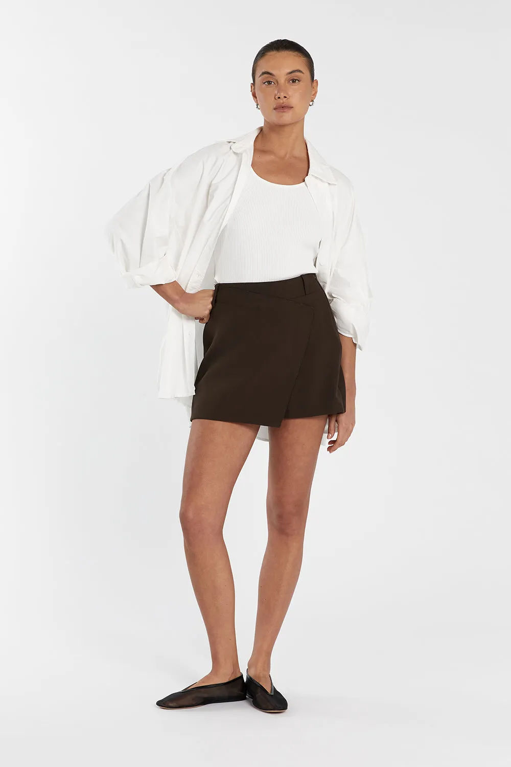 JULIE BITTER CHOC TAILORED SKORT sold by Dissh product image thumbnail 2