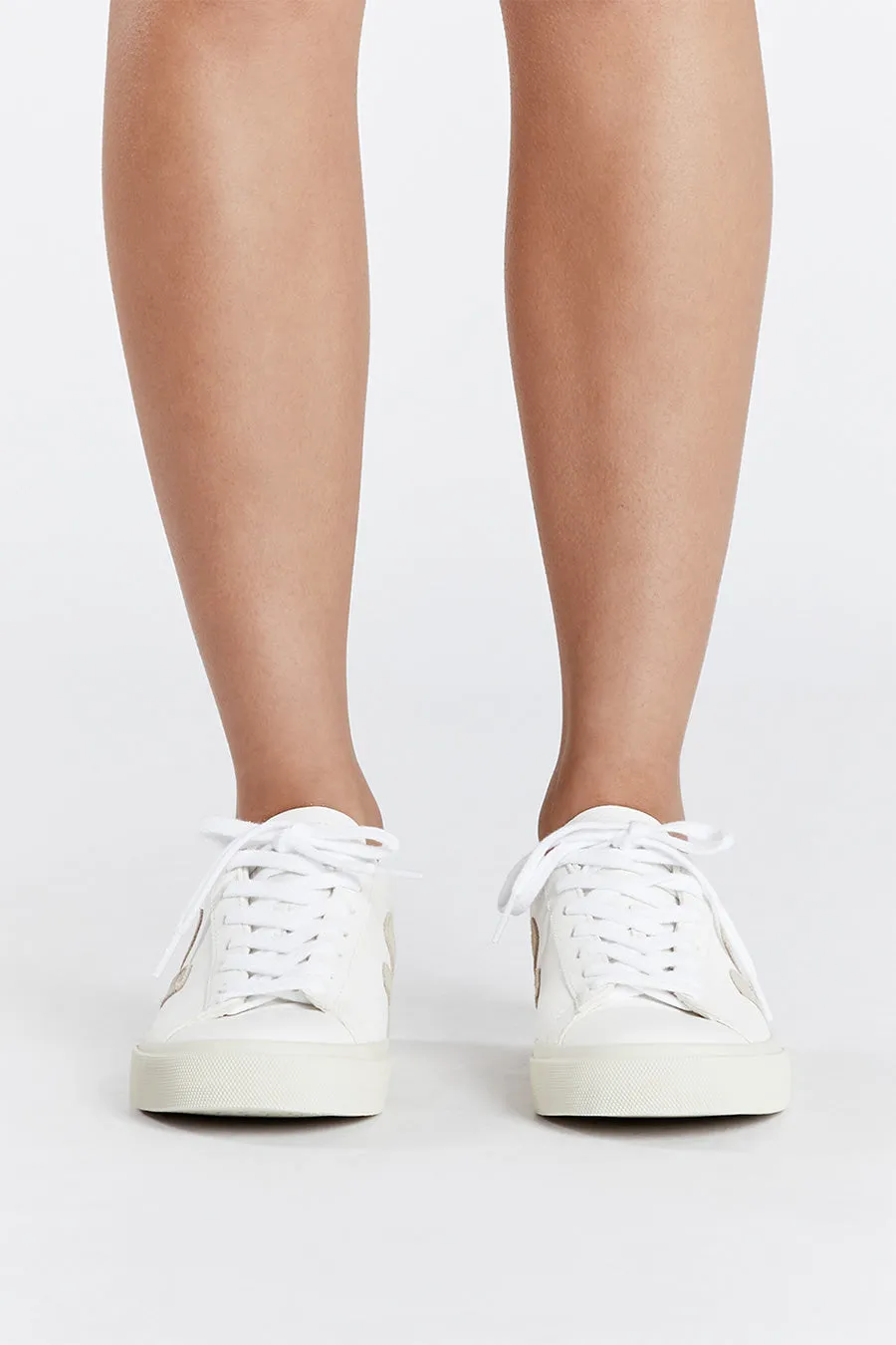 VEJA CAMPO EXTRA WHITE ALMOND sold by Dissh product image thumbnail 3