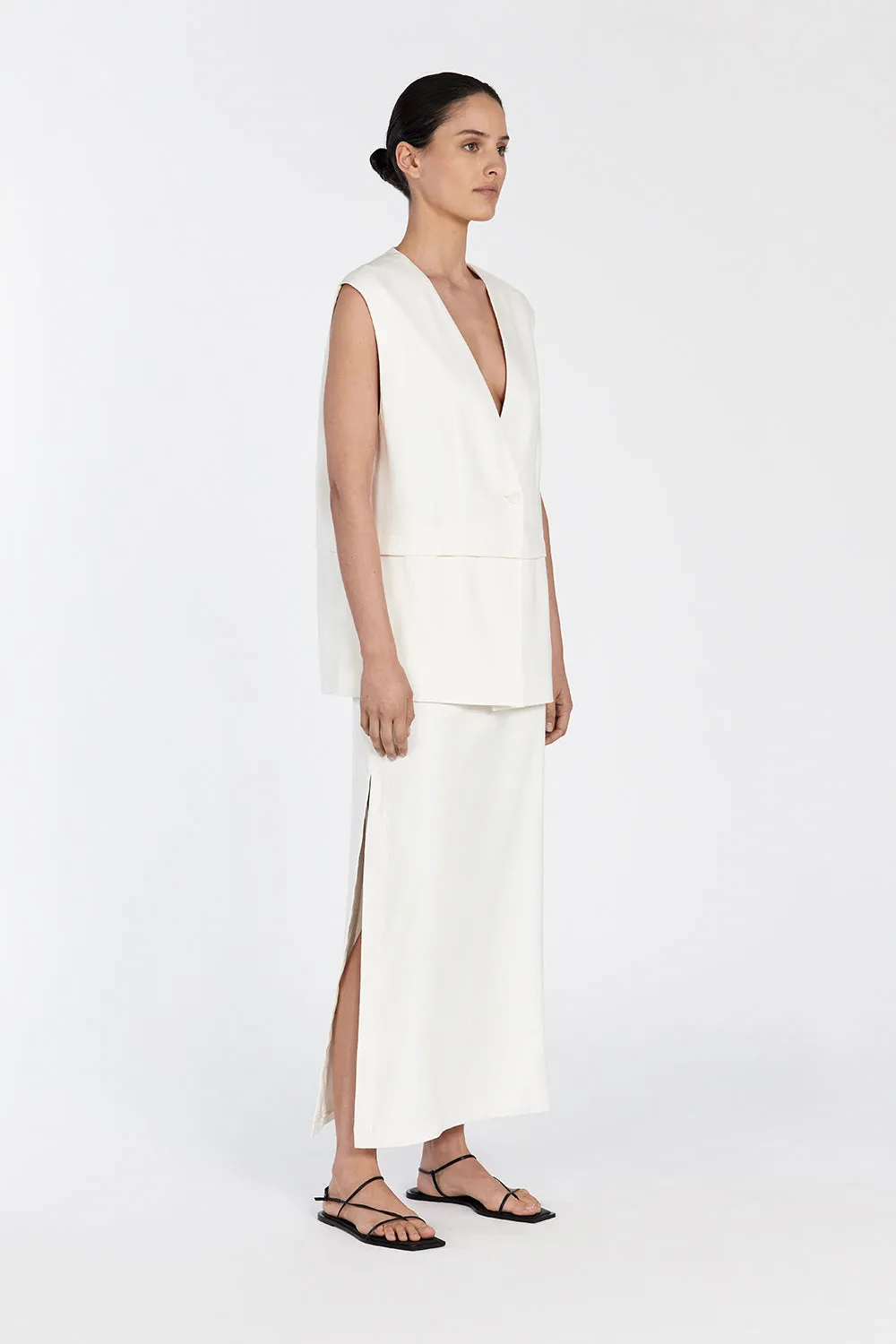 TAYLOR OFF WHITE VEST sold by Dissh product image thumbnail 4