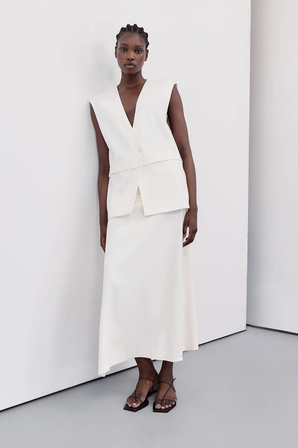 TAYLOR OFF WHITE VEST sold by Dissh