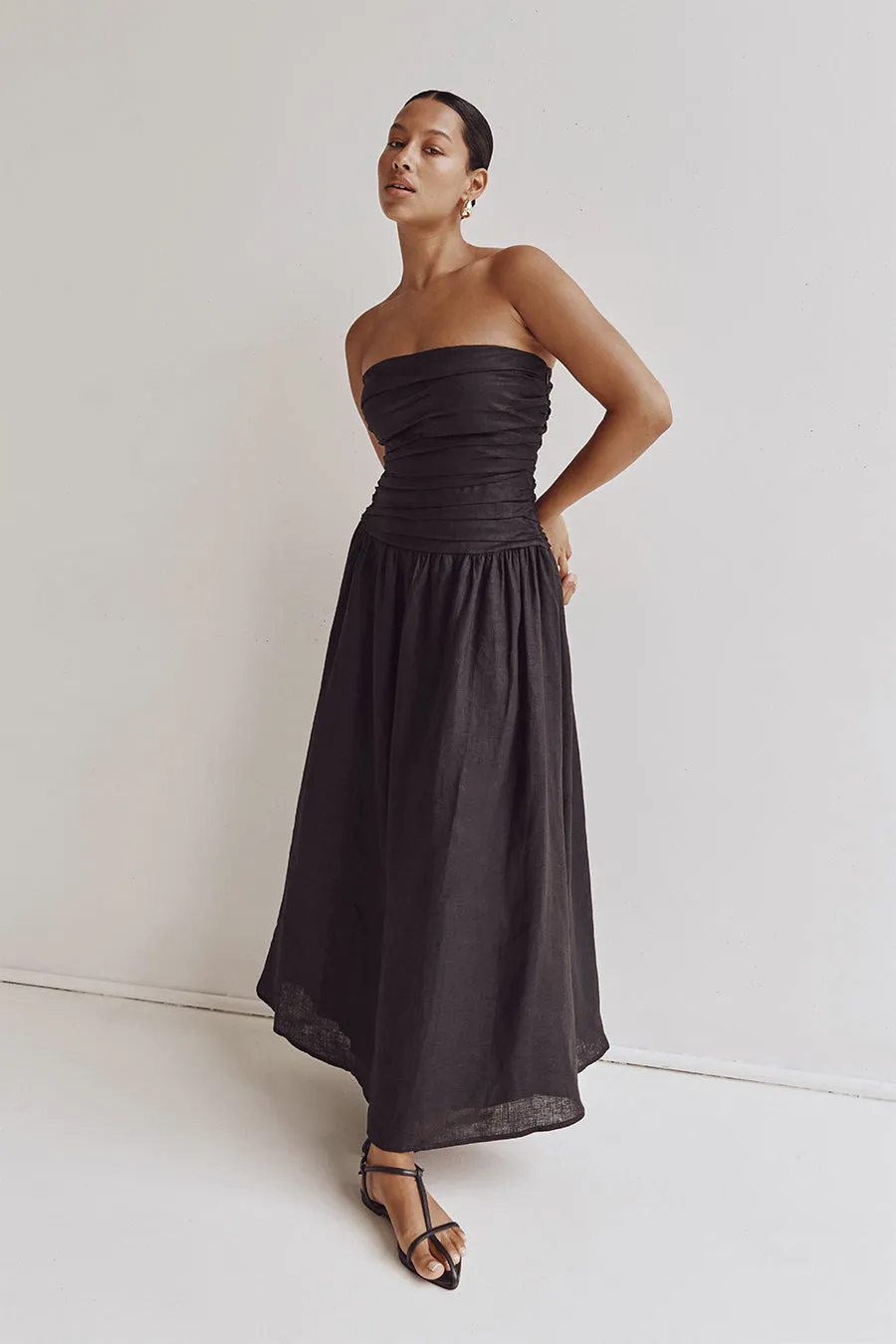 black mermaid dress midi Liberty | Black High Neck Mermaid Midi Dress With Ruffling Detail