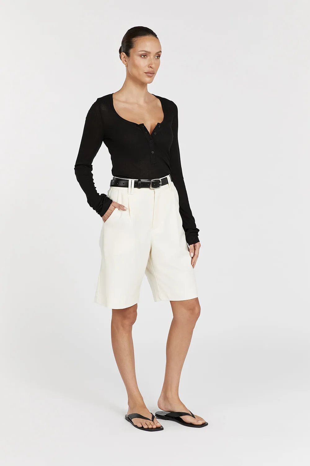 ARDEN BLACK LONG SLEEVE TOP sold by Dissh product image thumbnail 3